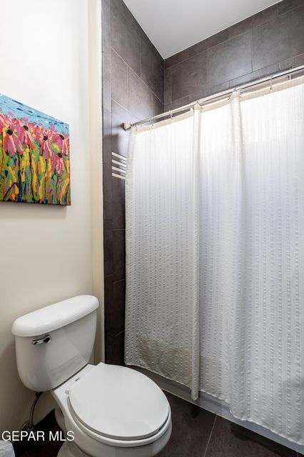 El Paso, Texas, 79912, United States, 4 Bedrooms Bedrooms, ,3 BathroomsBathrooms,Residential,For Sale,1997746