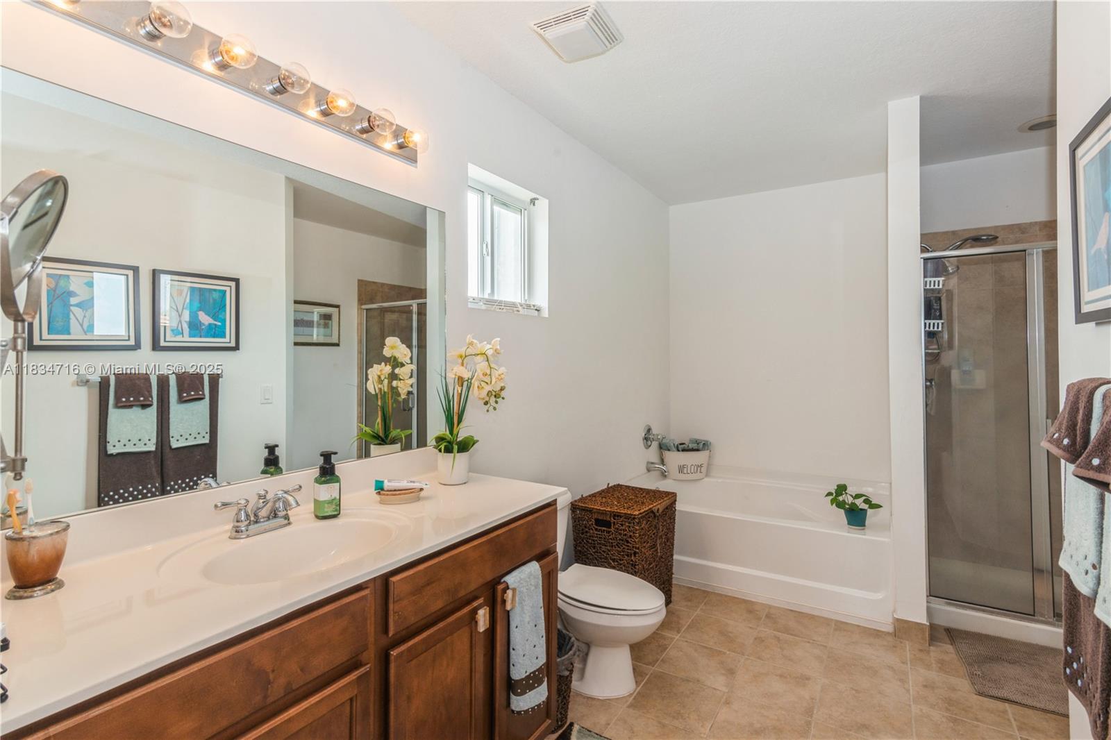 Homestead, Florida, 33033, United States, 5 Bedrooms Bedrooms, ,3 BathroomsBathrooms,Residential,For Sale,1882287