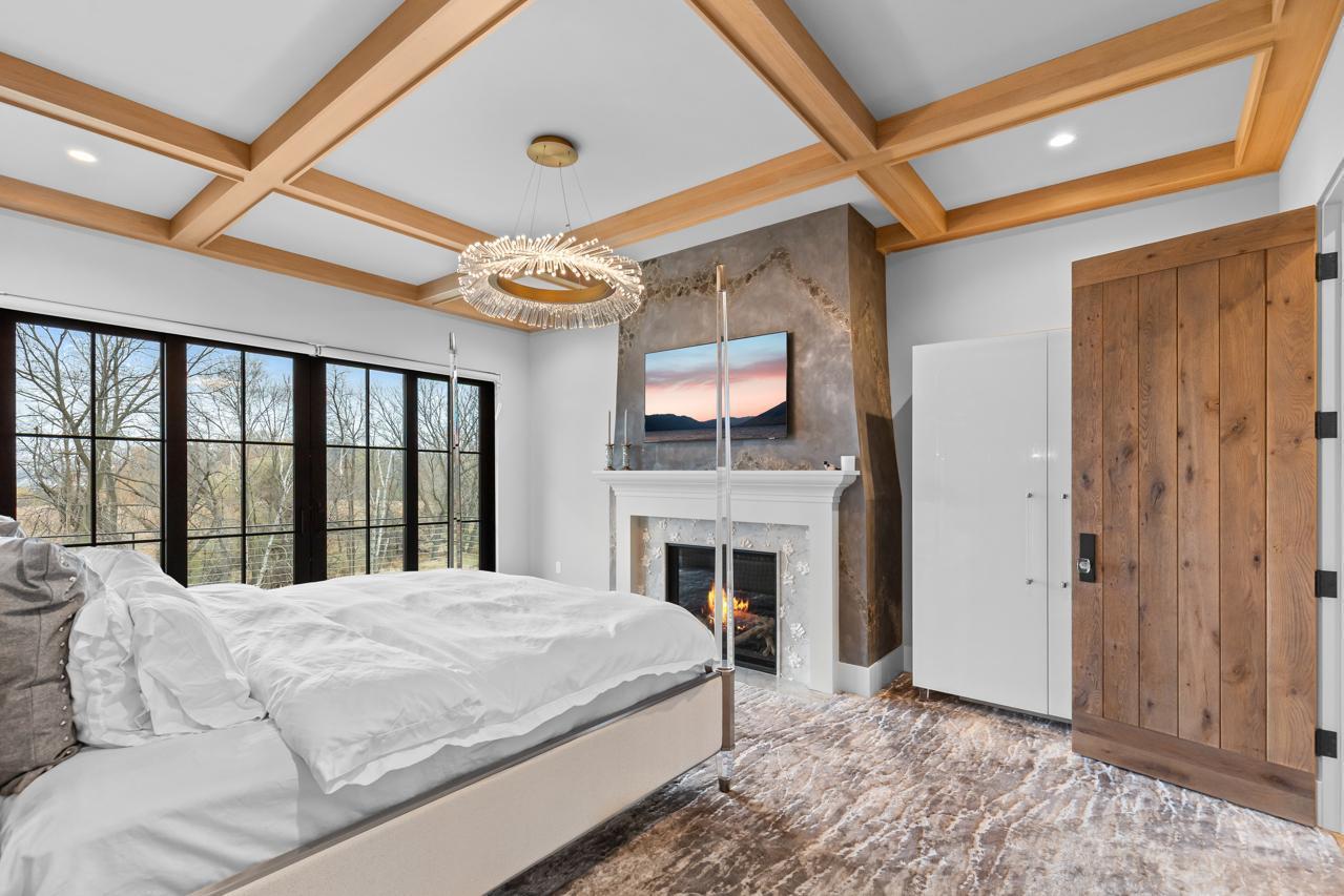 Orono, Minnesota, 55391, United States, 6 Bedrooms Bedrooms, ,3 BathroomsBathrooms,Residential,For Sale,2000639