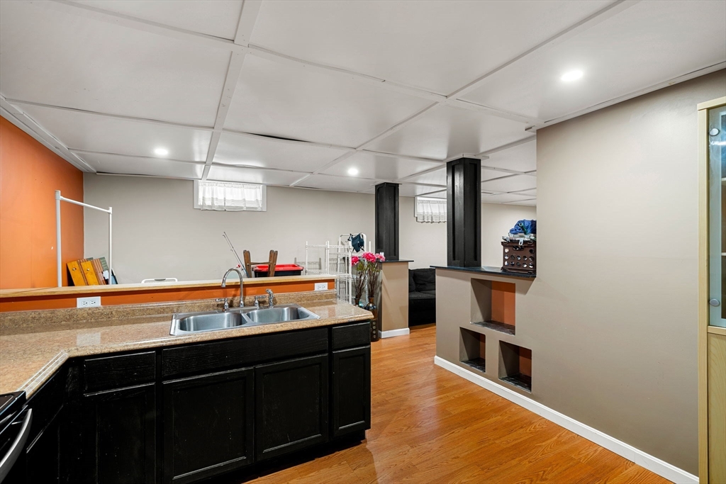 Tyngsboro, Massachusetts, 01879, United States, 4 Bedrooms Bedrooms, ,4 BathroomsBathrooms,Residential,For Sale,2000977