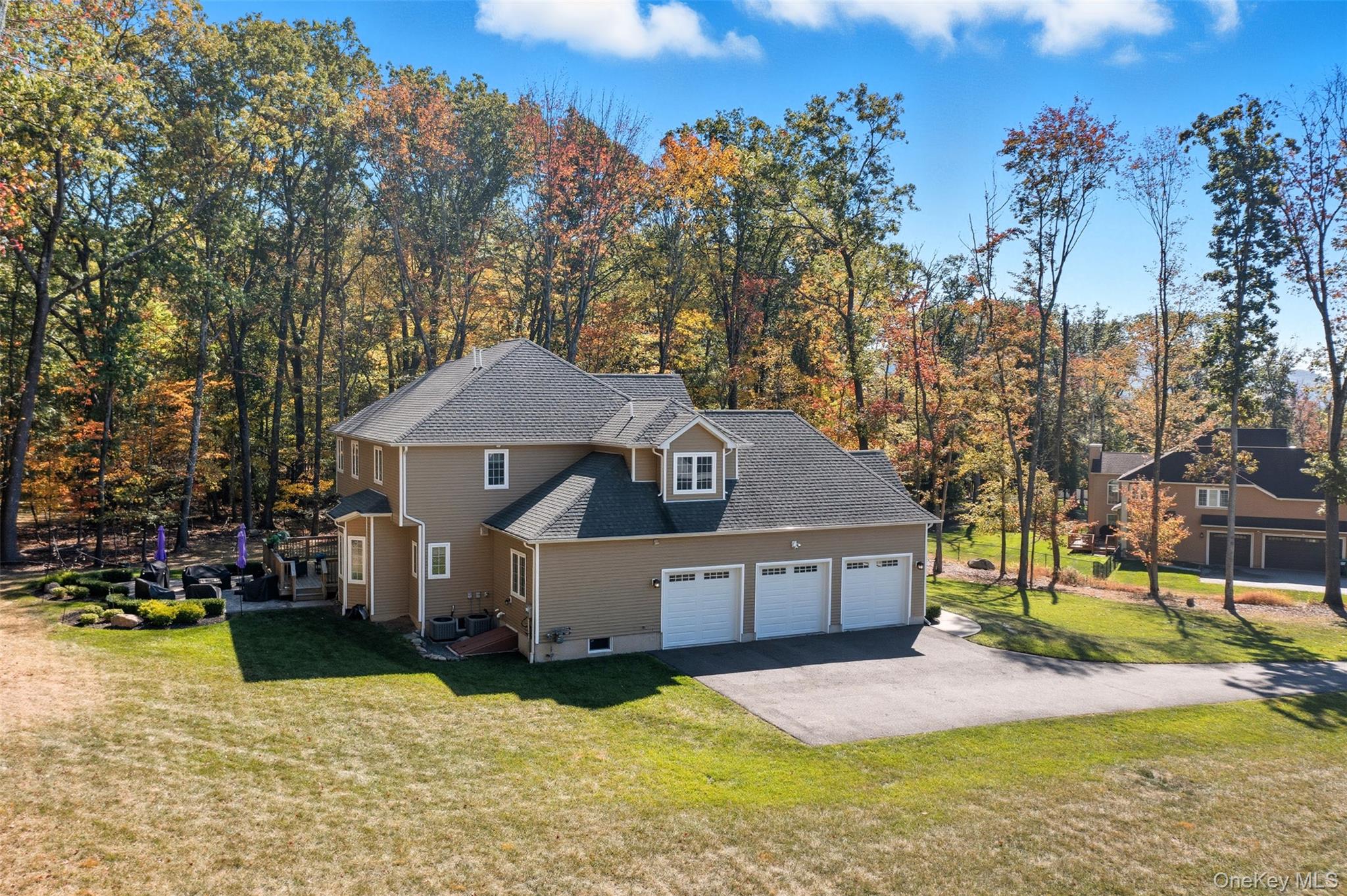 Central Valley, New York, 10917, United States, 5 Bedrooms Bedrooms, ,5 BathroomsBathrooms,Residential,For Sale,1993008