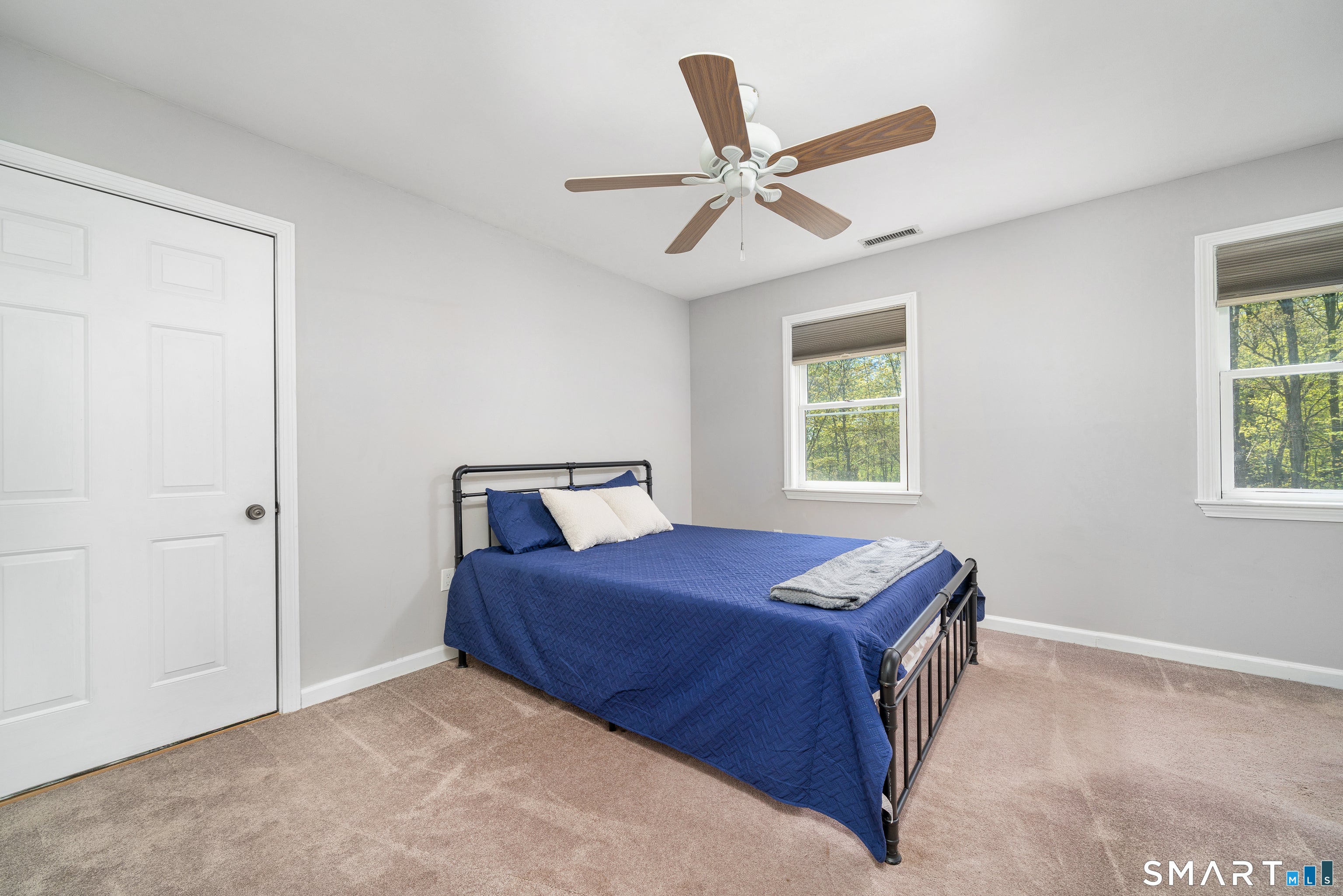 Middletown, Connecticut, 06457, United States, 5 Bedrooms Bedrooms, ,5 BathroomsBathrooms,Residential,For Sale,2042912