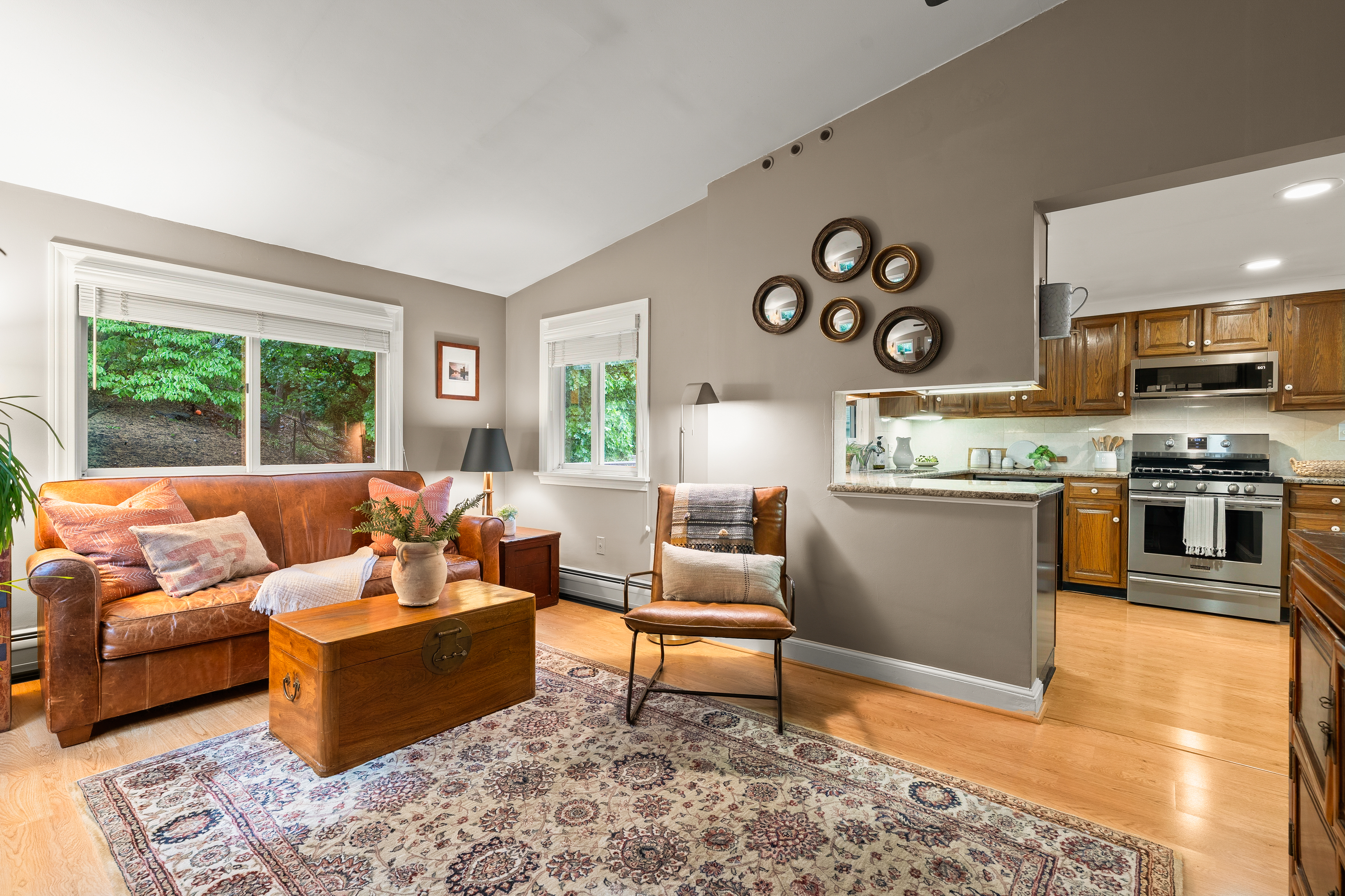  9 Roland Street, Medford, MA, 02155 - 物件實景