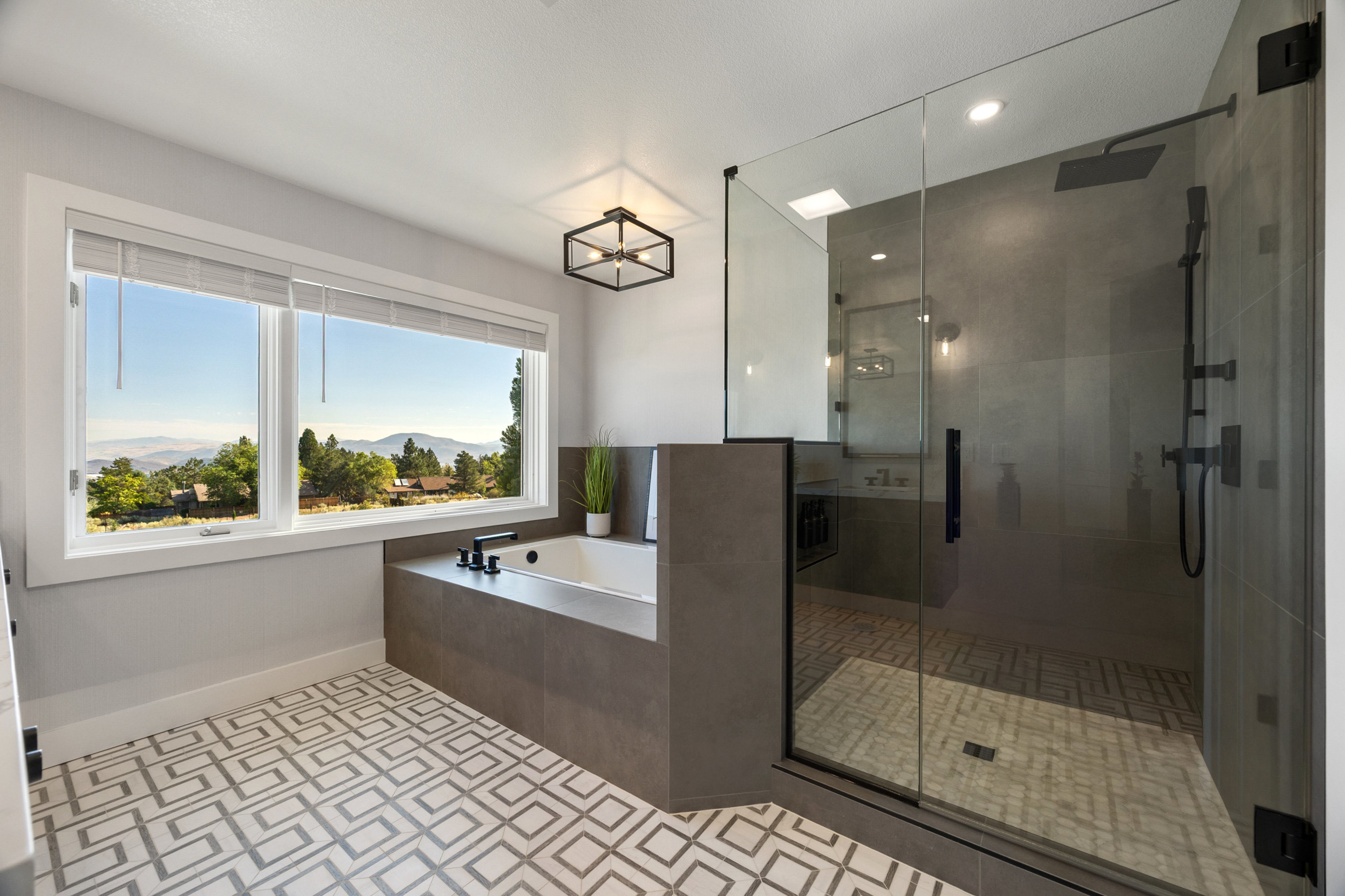  Expansive South West Luxury Ranch Style Estate with RV Garage & In-Law Quarters - 物件實景