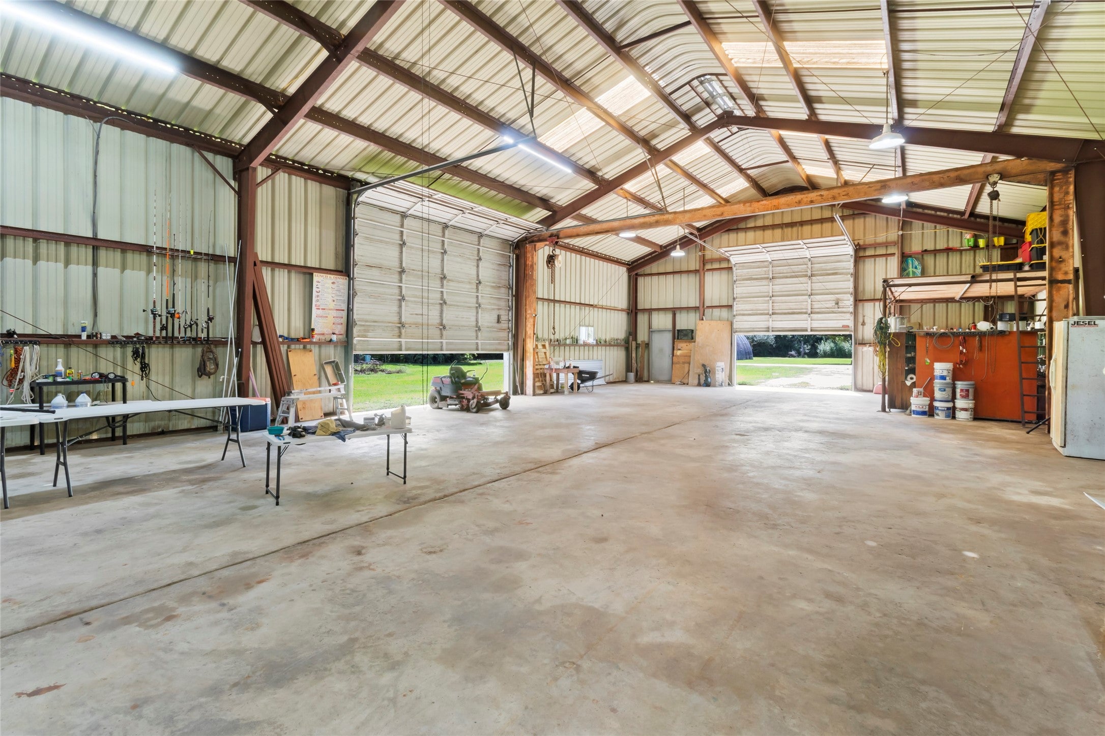 Liverpool, Texas, 77577, United States, 3 Bedrooms Bedrooms, ,2 BathroomsBathrooms,Residential,For Sale,2008192