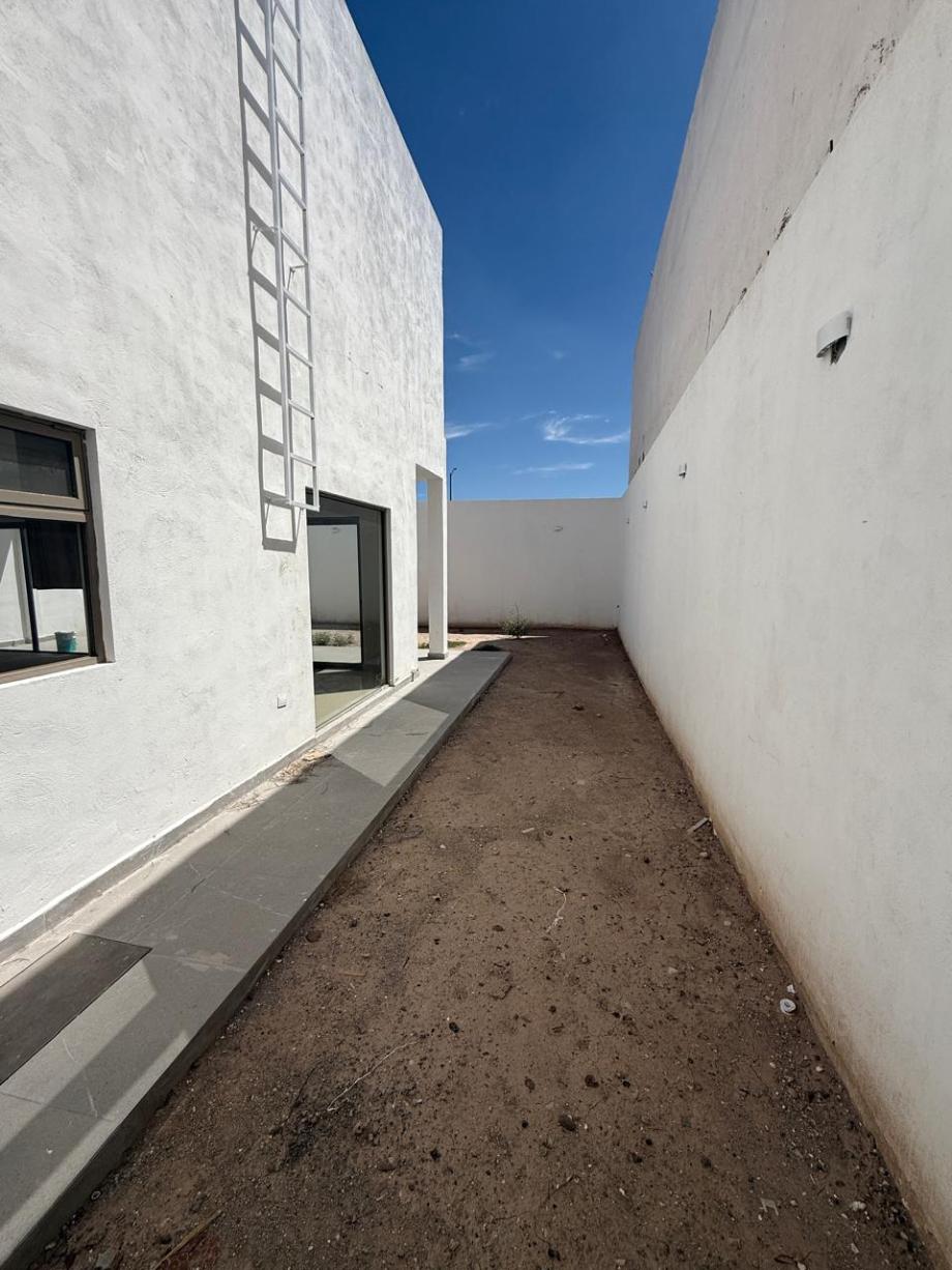 Villas del Renacimiento, Torreón, Coahuila de Zaragoza, 27420, Mexico, 3 Bedrooms Bedrooms, ,2 BathroomsBathrooms,Residential,For Sale,Villas del Renacimiento,1588559