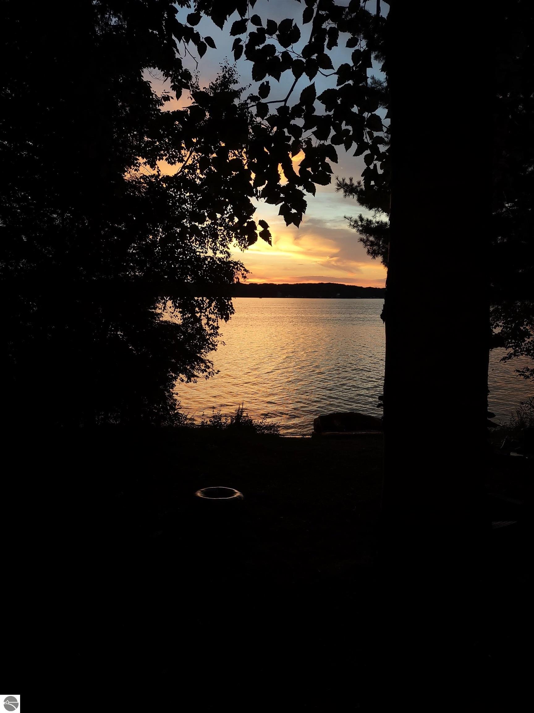 Traverse City, Michigan, 49685, United States, 3 Bedrooms Bedrooms, ,3 BathroomsBathrooms,Residential,For Sale,1988972