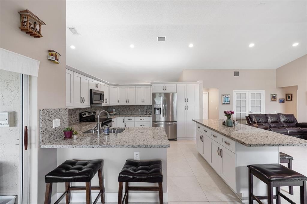 Davie, Florida, 33324, United States, 4 Bedrooms Bedrooms, ,3 BathroomsBathrooms,Residential,For Sale,1975060