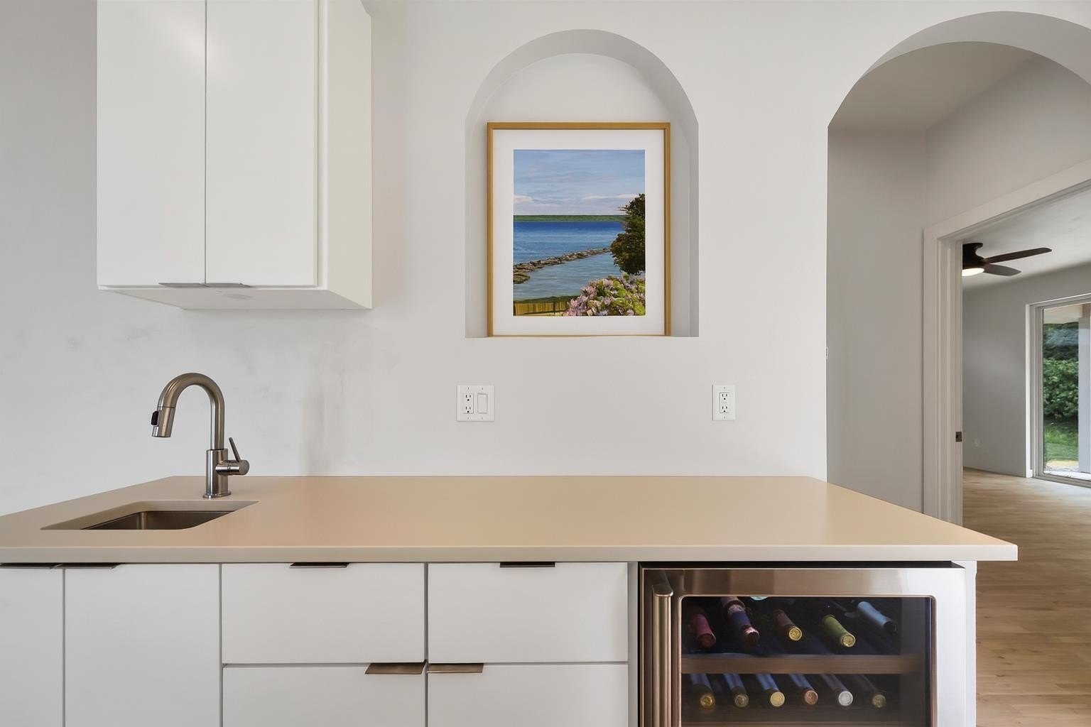 DE PERE, Wisconsin, 54115, United States, 2 Bedrooms Bedrooms, ,3 BathroomsBathrooms,Residential,For Sale,1982656