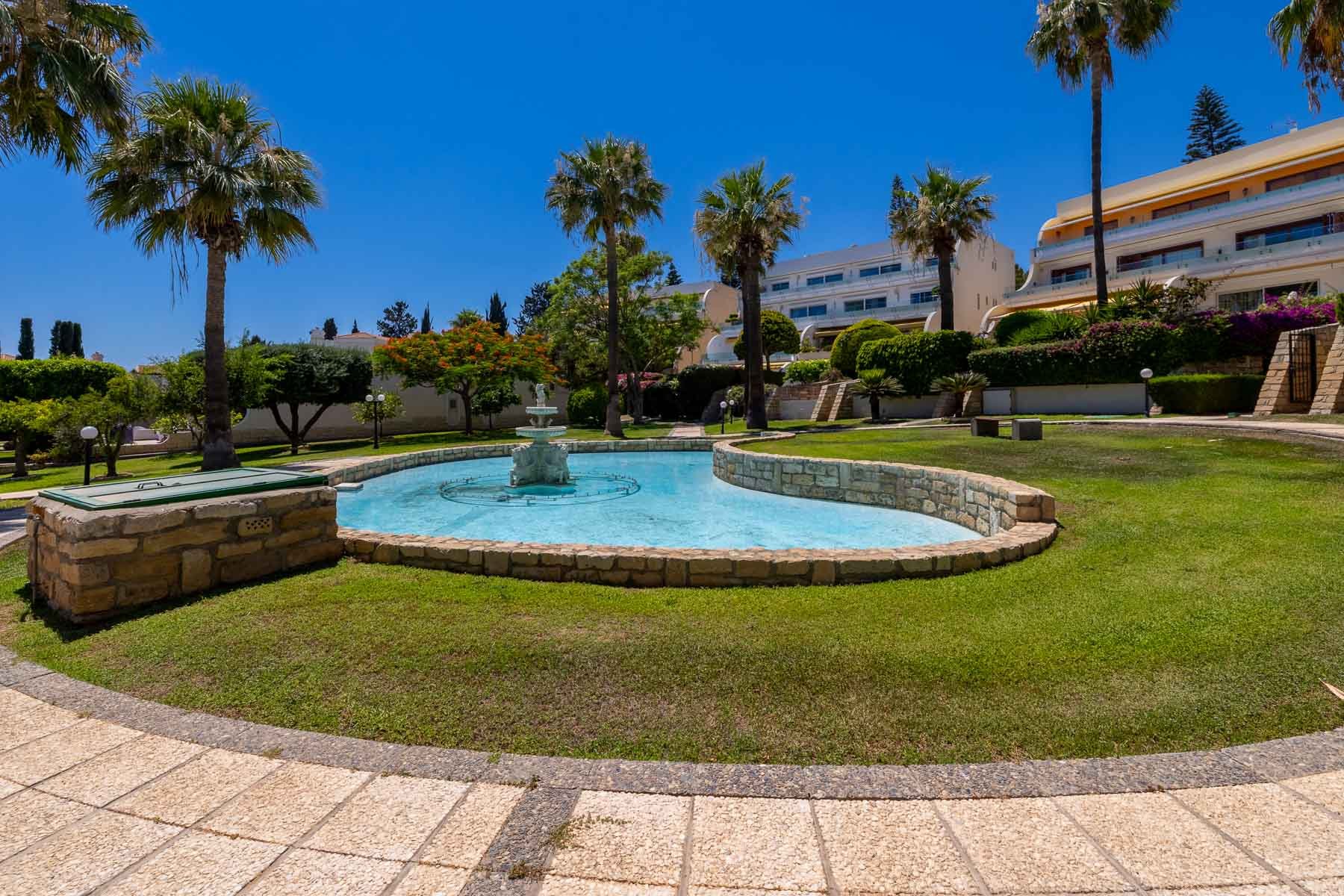  Renovated 3 Bedroom Residence with Guest Studio Steps from the Sea in Limassol - 物件實景