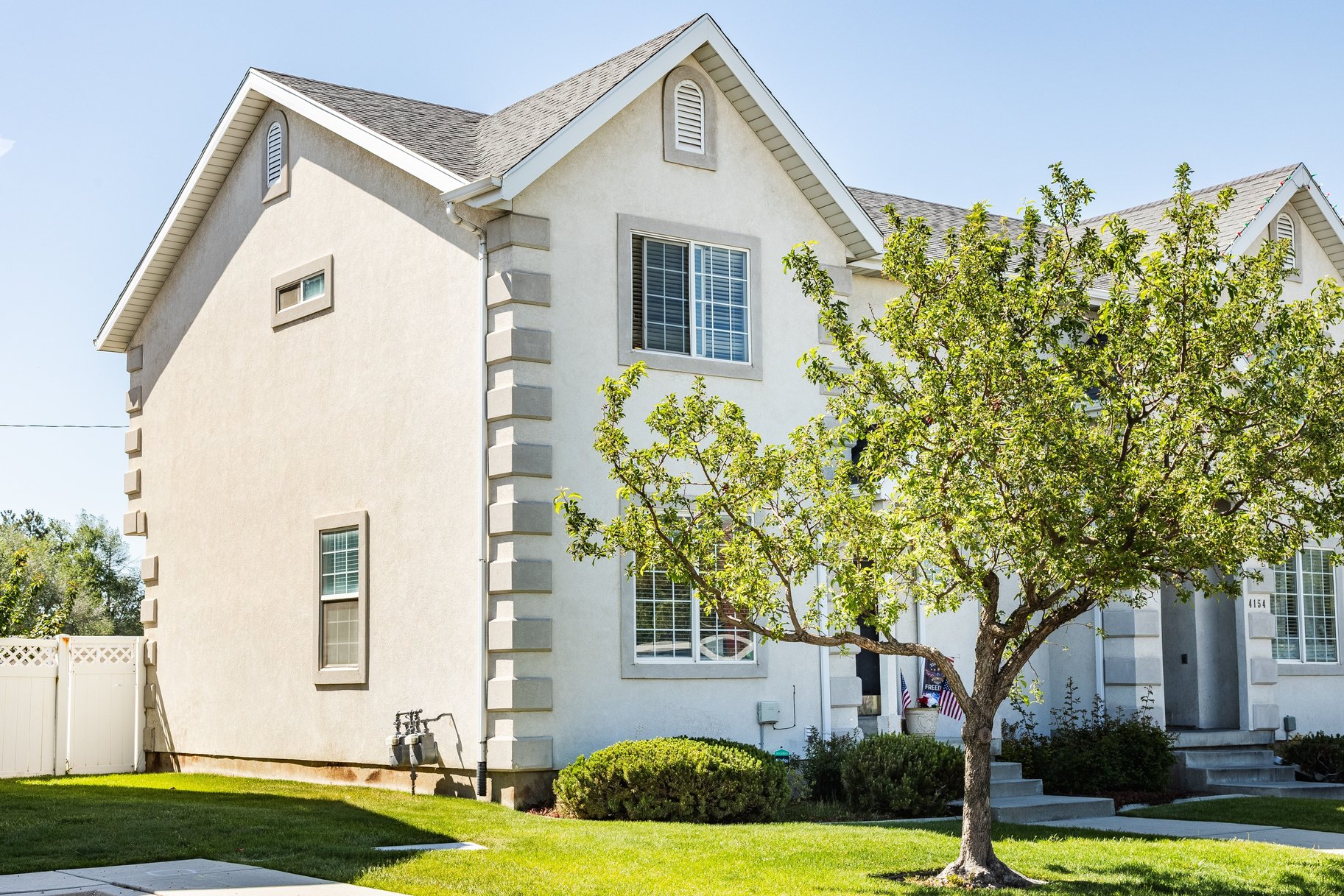  Your Perfect Townhome: Spacious Layout, Finished Basement & Relaxing Back Patio - 物件實景
