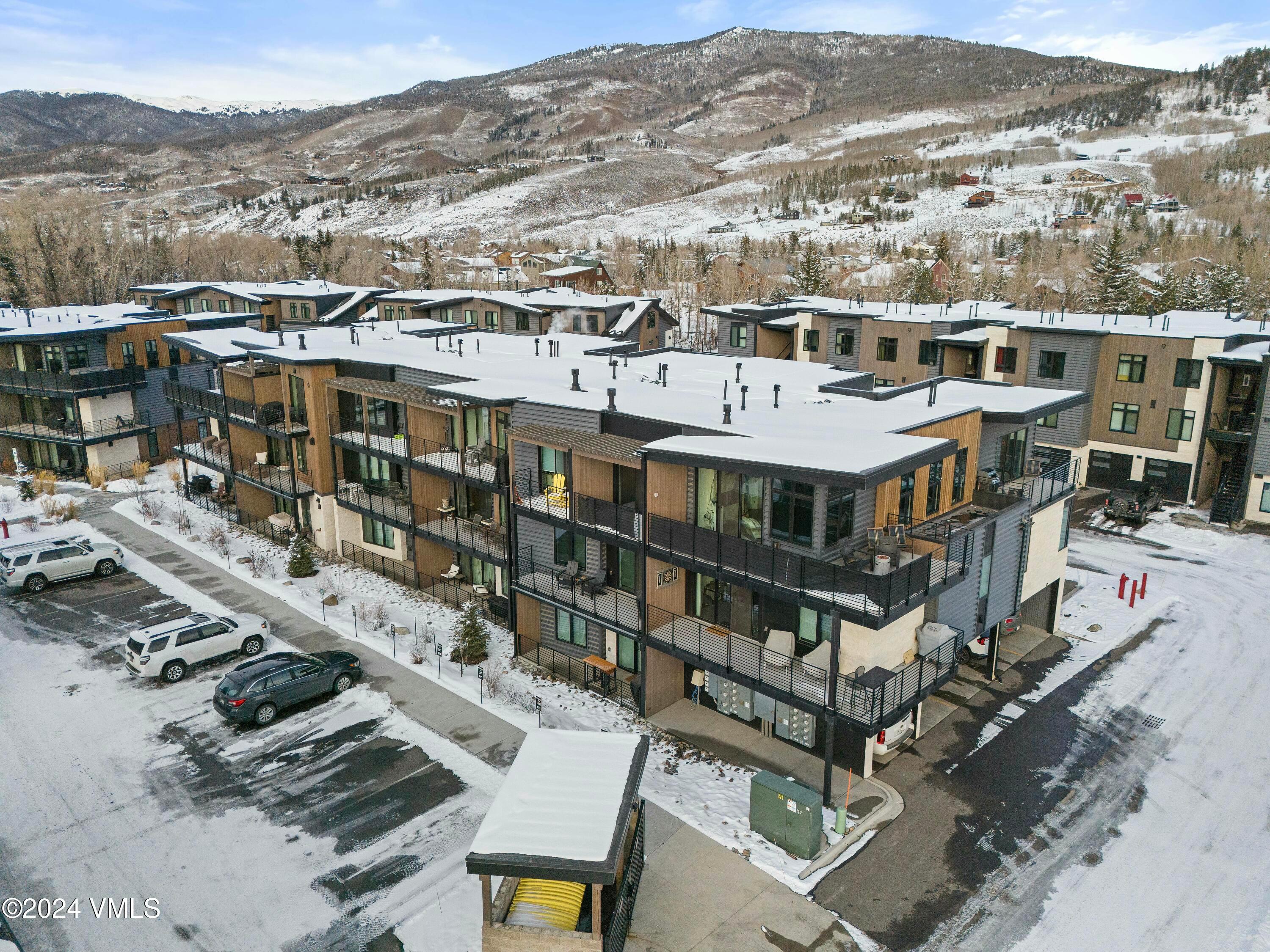 Silverthorne, Colorado, 80498, United States, 2 Bedrooms Bedrooms, ,2 BathroomsBathrooms,Residential,For Sale,1804638