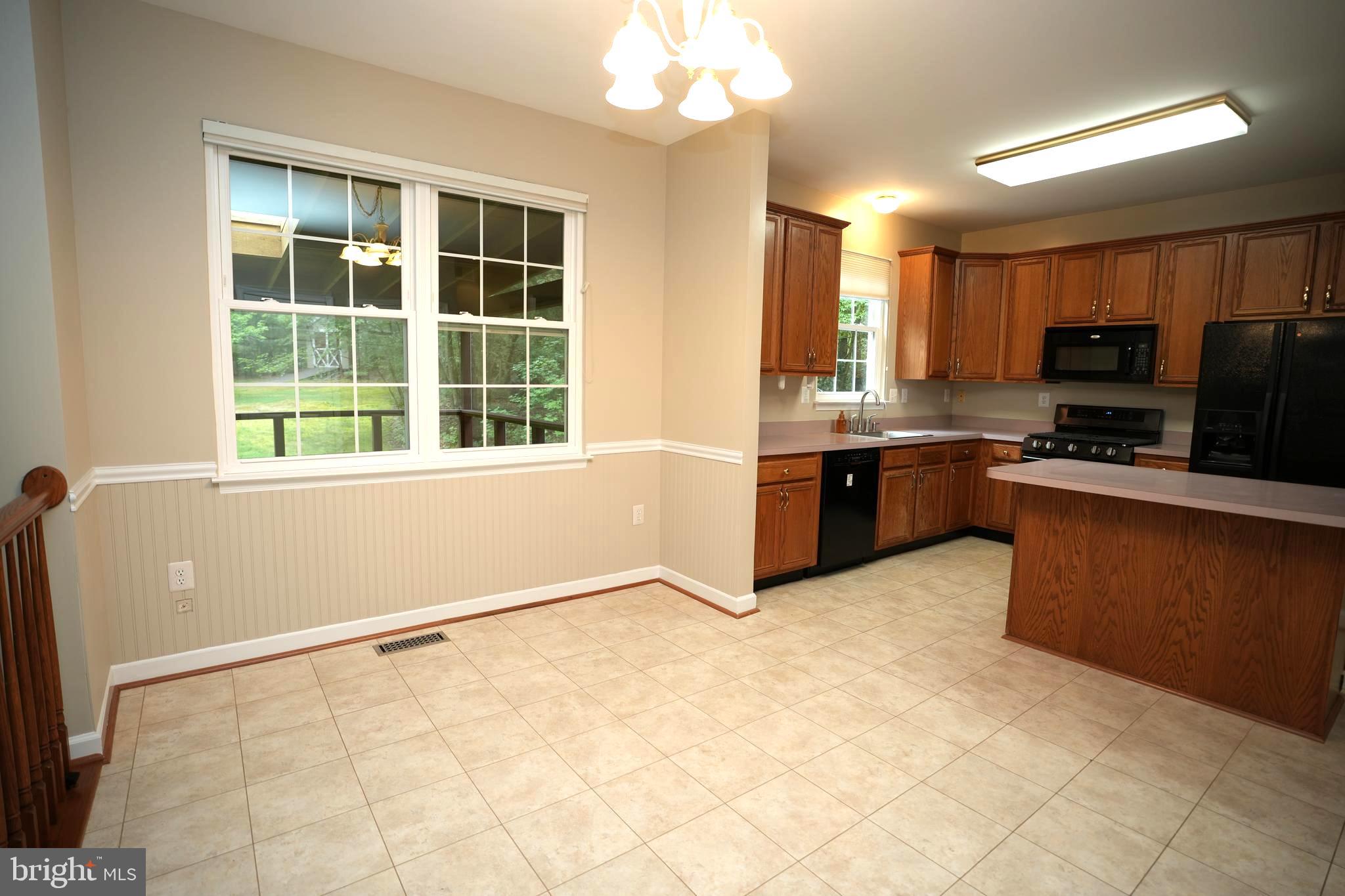 Leonardtown, Maryland, 20650, United States, 4 Bedrooms Bedrooms, ,3 BathroomsBathrooms,Residential,For Sale,1981999