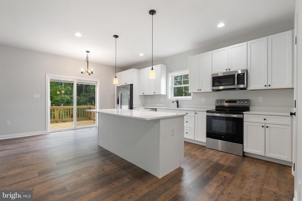 Boyce, Virginia, 22620, United States, 3 Bedrooms Bedrooms, ,3 BathroomsBathrooms,Residential,For Sale,1980169