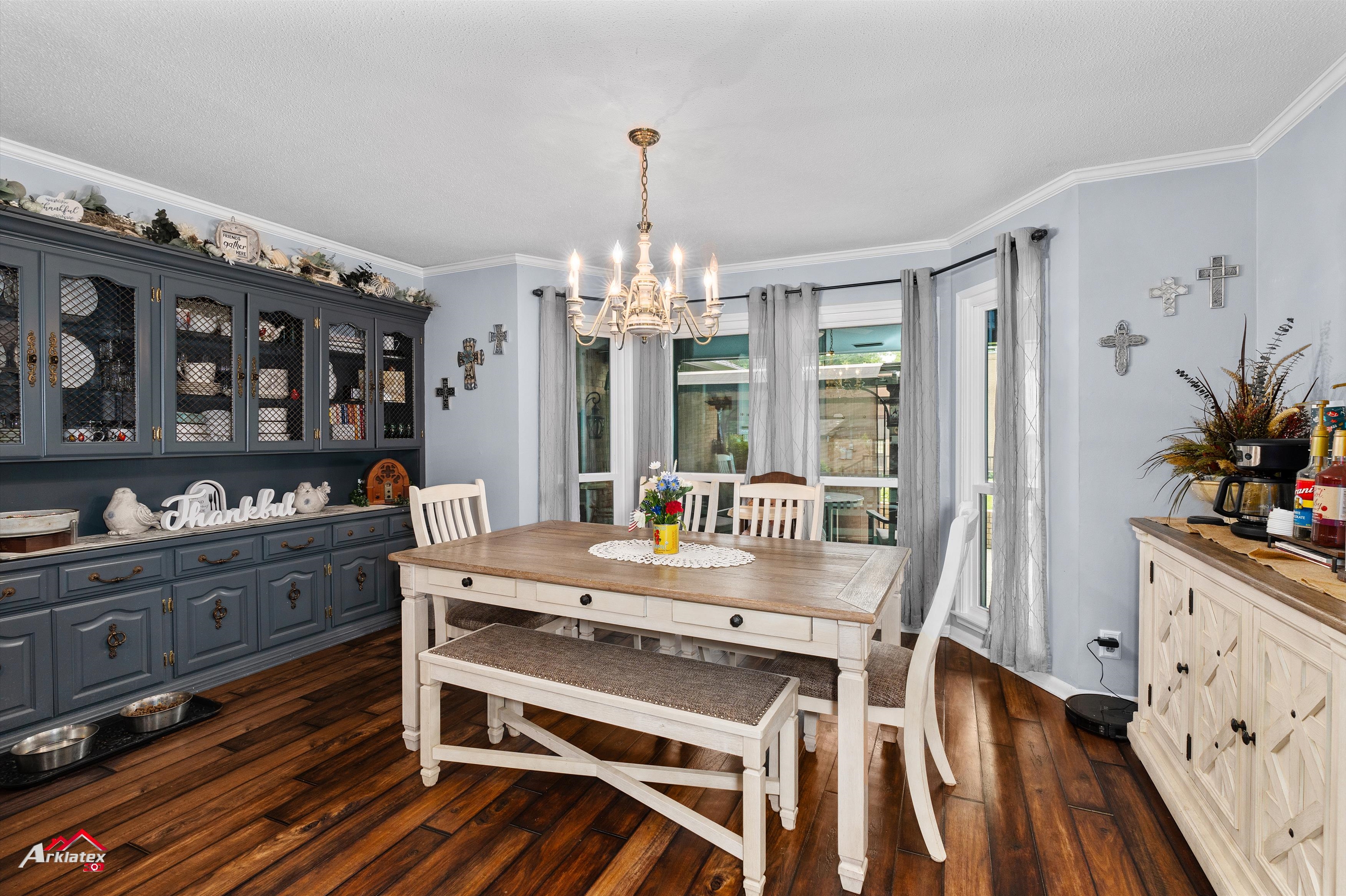 Henderson, Texas, 75654, United States, 3 Bedrooms Bedrooms, ,4 BathroomsBathrooms,Residential,For Sale,1975189