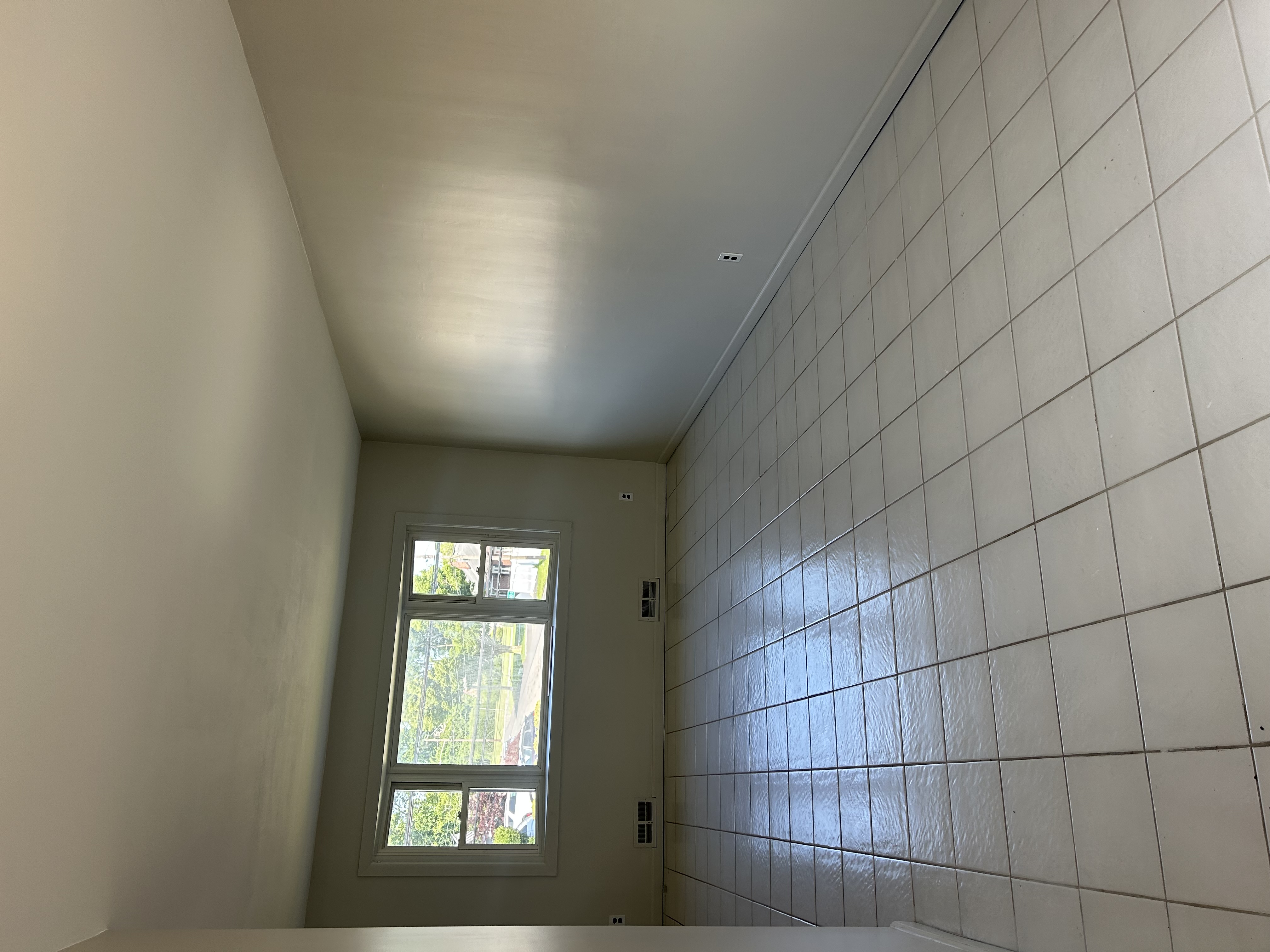 Lindenhurst, New York, 11757, United States, 4 Bedrooms Bedrooms, ,2 BathroomsBathrooms,Residential,For Sale,1840330