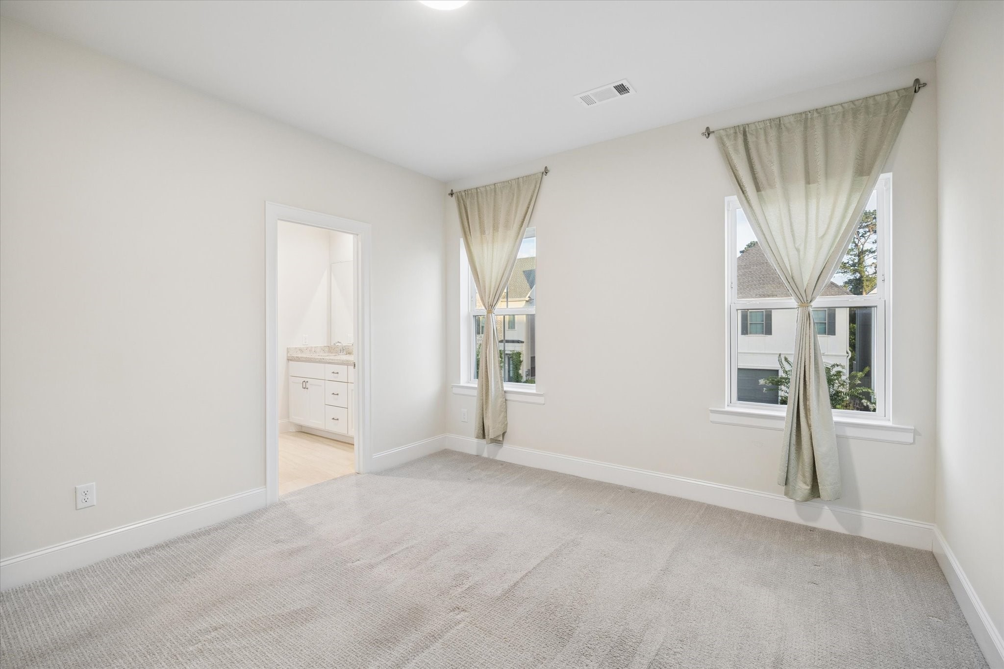  25233 Liberty Mill Drive - 物件實景