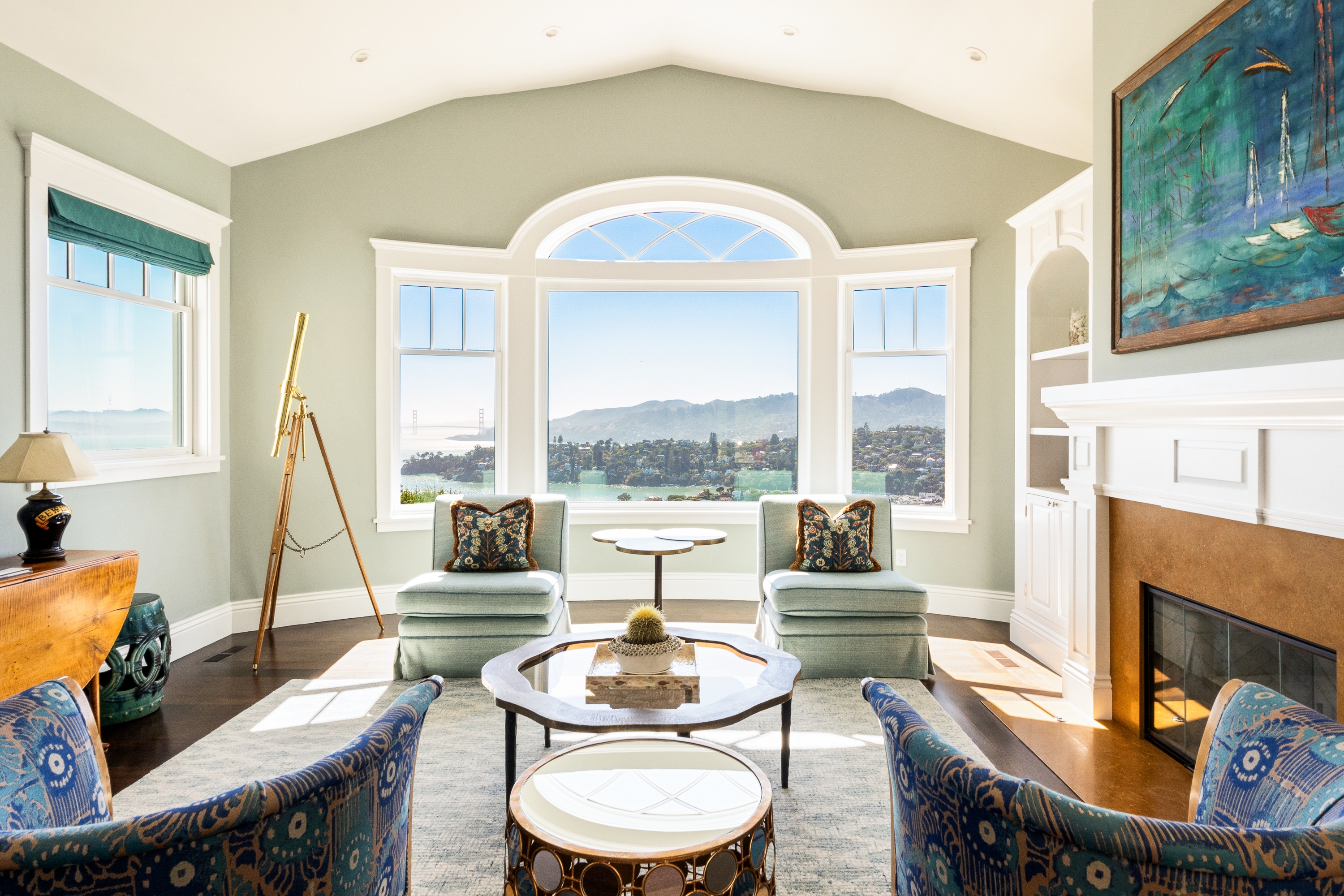  East Coast-Inspired Estate with Sweeping City, Bridge and Mount Tam Views - 物件實景