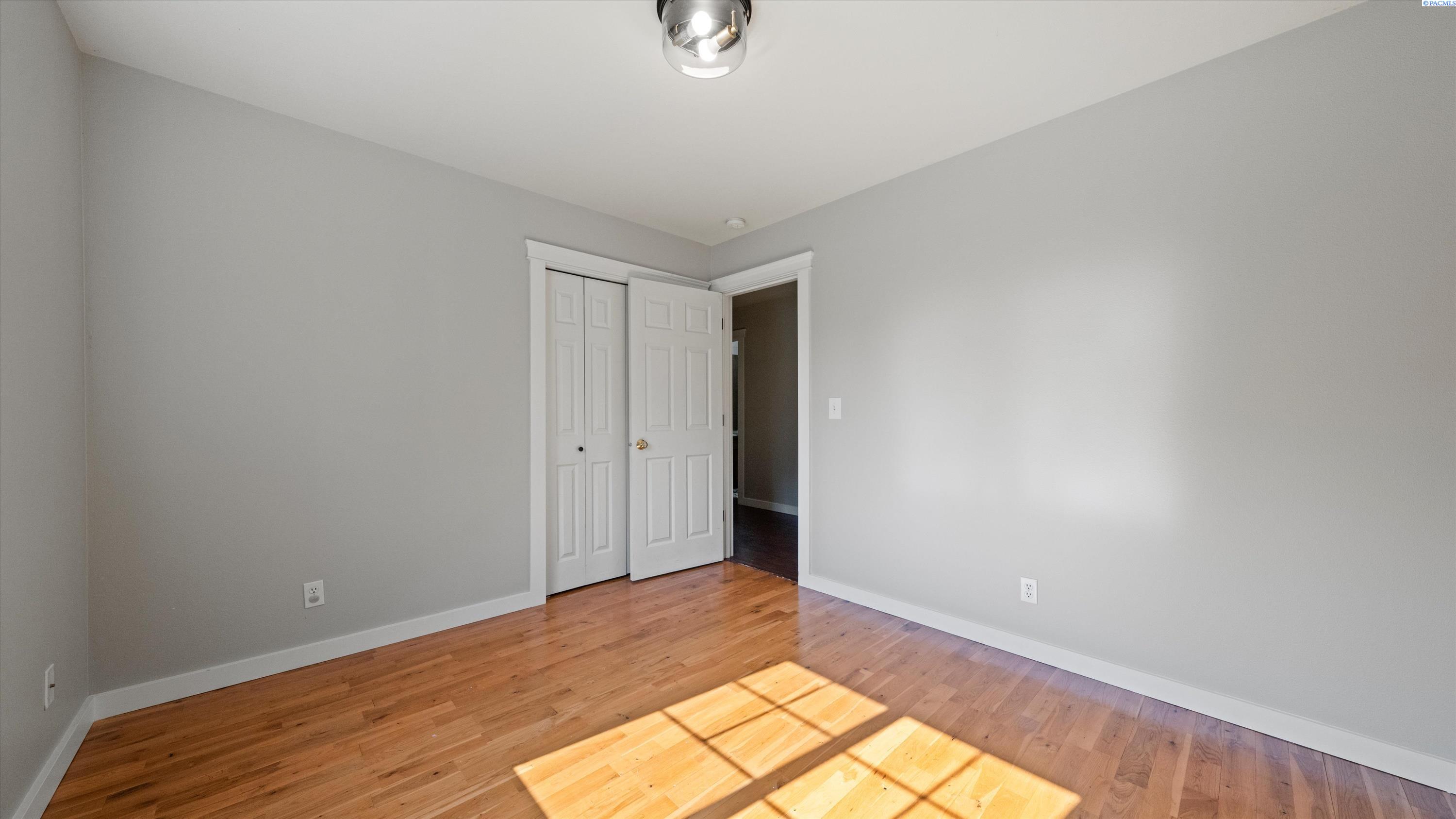 Pasco, Washington, 99301, United States, 4 Bedrooms Bedrooms, ,2 BathroomsBathrooms,Residential,For Sale,1956772