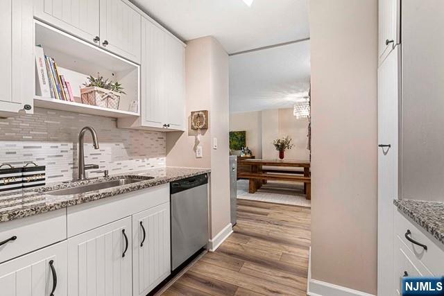 Edgewater, New Jersey, 07020, United States, 2 Bedrooms Bedrooms, ,2 BathroomsBathrooms,Residential,For Sale,1910959