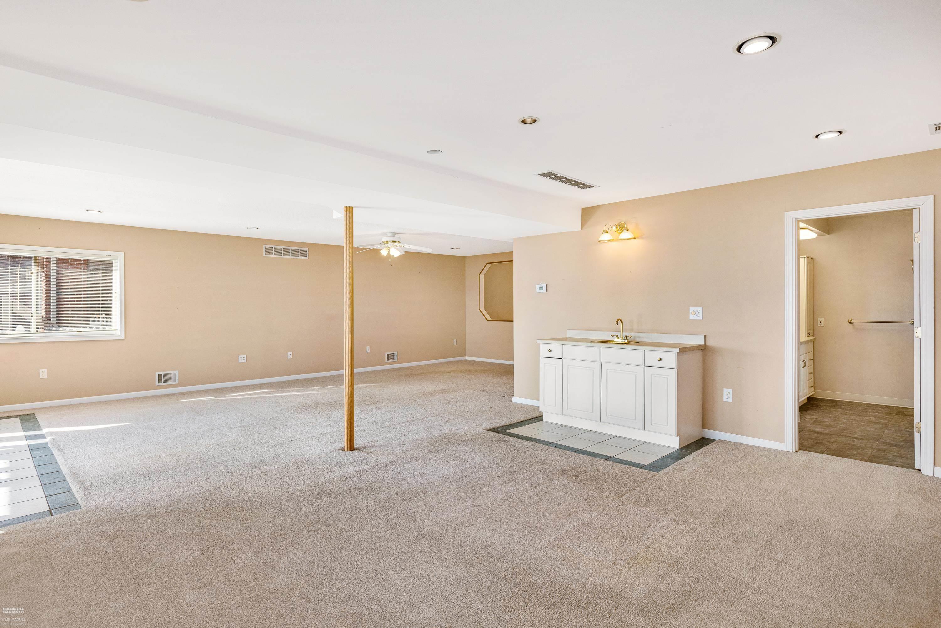 35610 Jeffers Court, Harrison Twp, Michigan, 48045, United States, 4 Bedrooms Bedrooms, ,3 BathroomsBathrooms,Residential,For Sale,35610 Jeffers Court,1478944