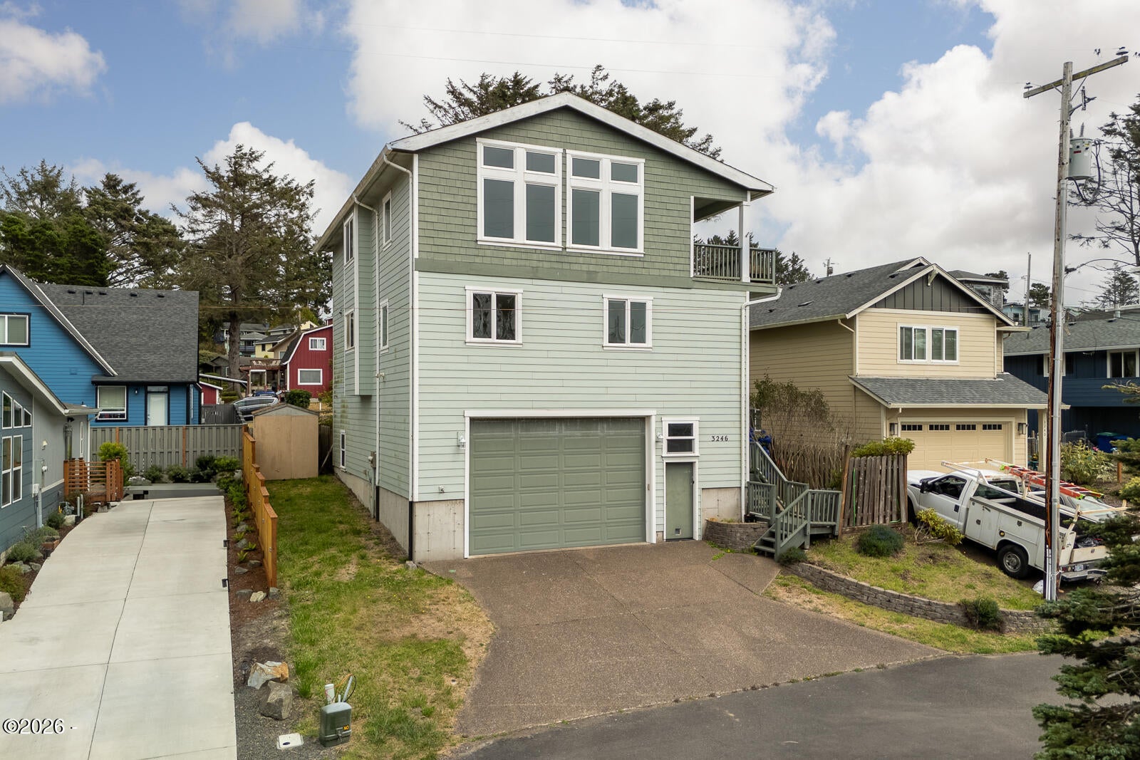 Mast Ave, Lincoln City, OR 97367