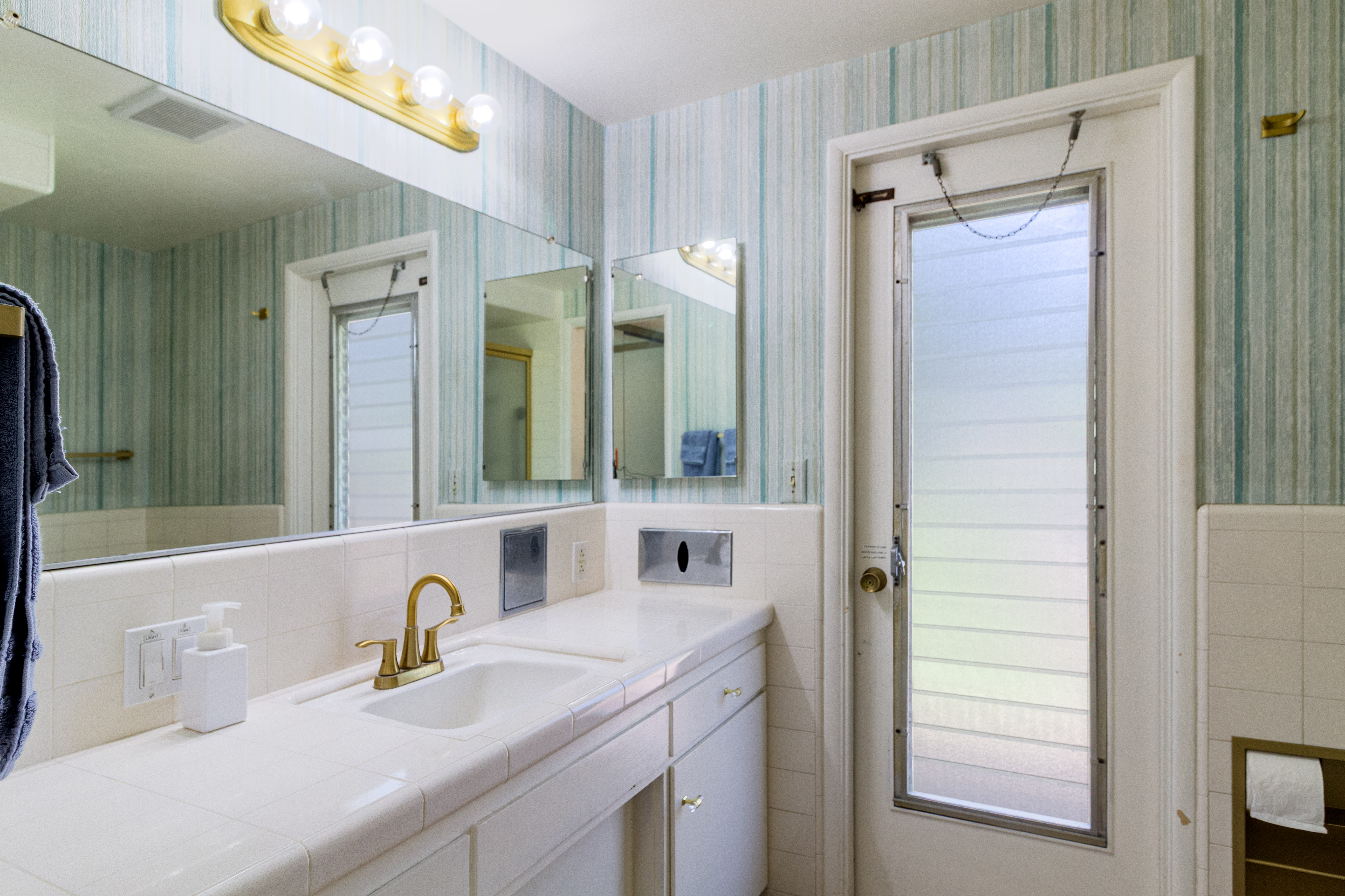 Fullerton, California, 92831, United States, 4 Bedrooms Bedrooms, ,1 BathroomBathrooms,Residential,For Sale,1915425