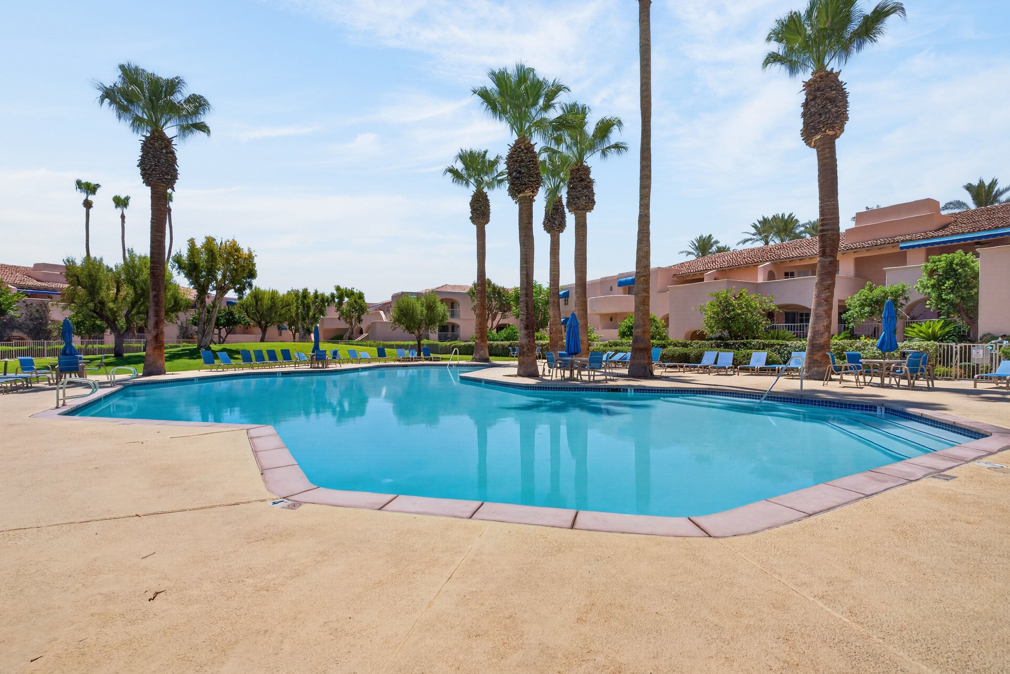  Vacation Retreat & Income Opportunity - 物件實景