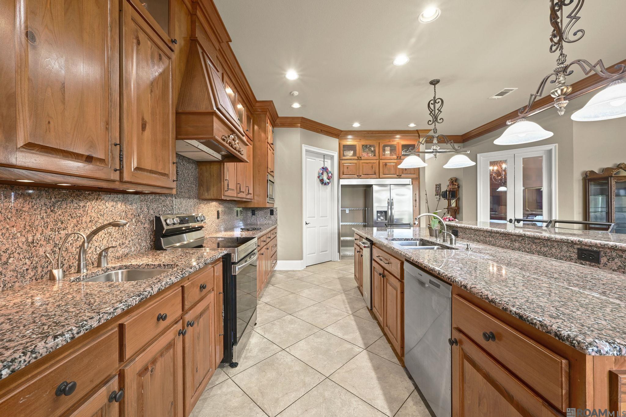 Central, Louisiana, 70739, United States, 4 Bedrooms Bedrooms, ,3 BathroomsBathrooms,Residential,For Sale,1976981