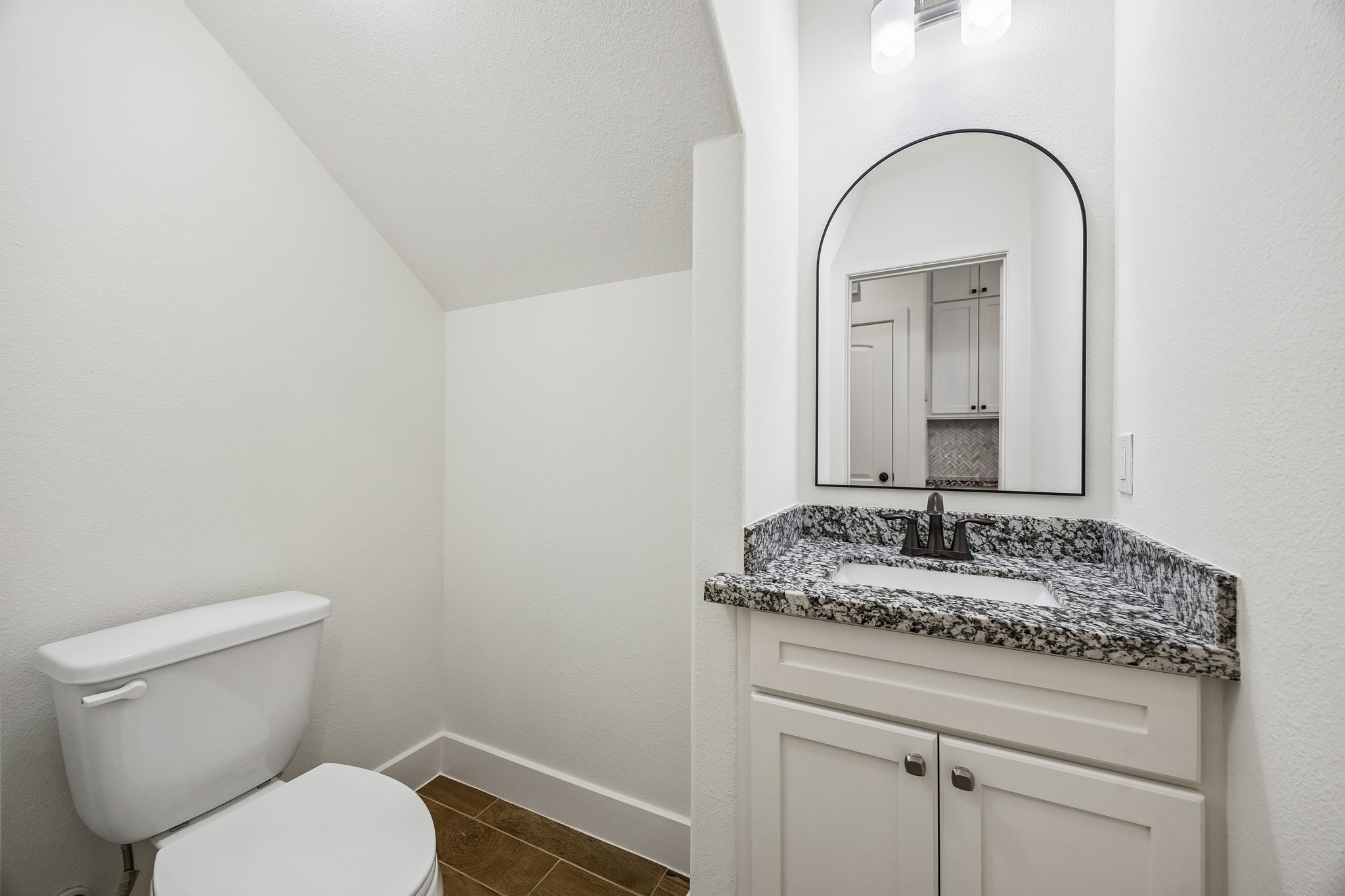  3605 Billingsley Street A - 物件實景