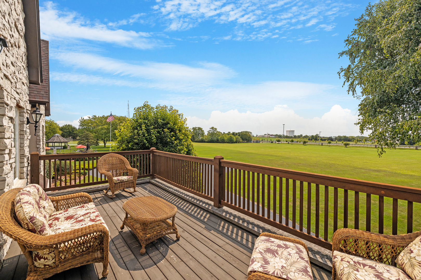 Homer Glen, Illinois, 60491, United States, 4 Bedrooms Bedrooms, ,5 BathroomsBathrooms,Residential,For Sale,1940252