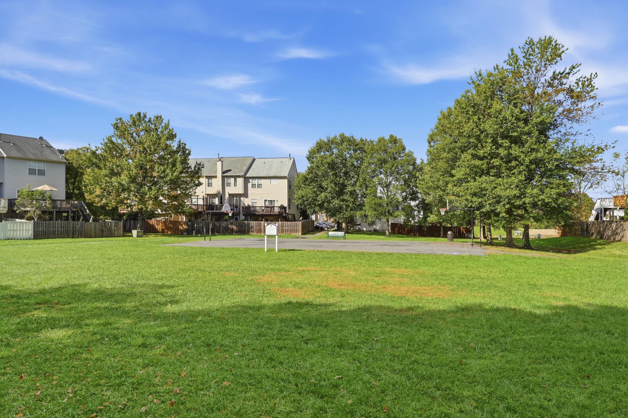  21764 Kings Crossing Terrace, Ashburn, VA, 20147 - 物件實景