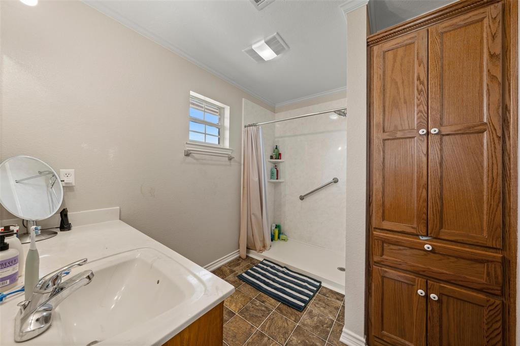 West, Texas, 76691, United States, 3 Bedrooms Bedrooms, ,2 BathroomsBathrooms,Residential,For Sale,1982487