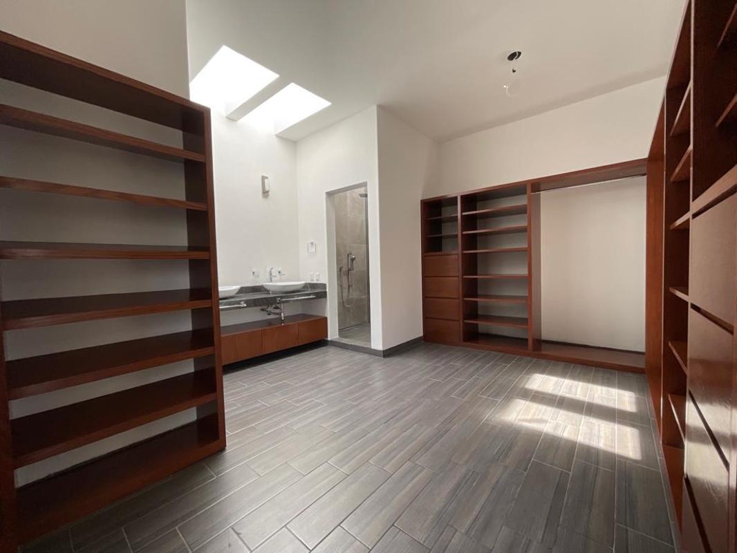 Condado de Sayavedra C3, Atizapán de Zaragoza, Estado de México, 52938, Mexico, 4 Bedrooms Bedrooms, ,4 BathroomsBathrooms,Residential,For Sale,Condado de Sayavedra C3,1440896