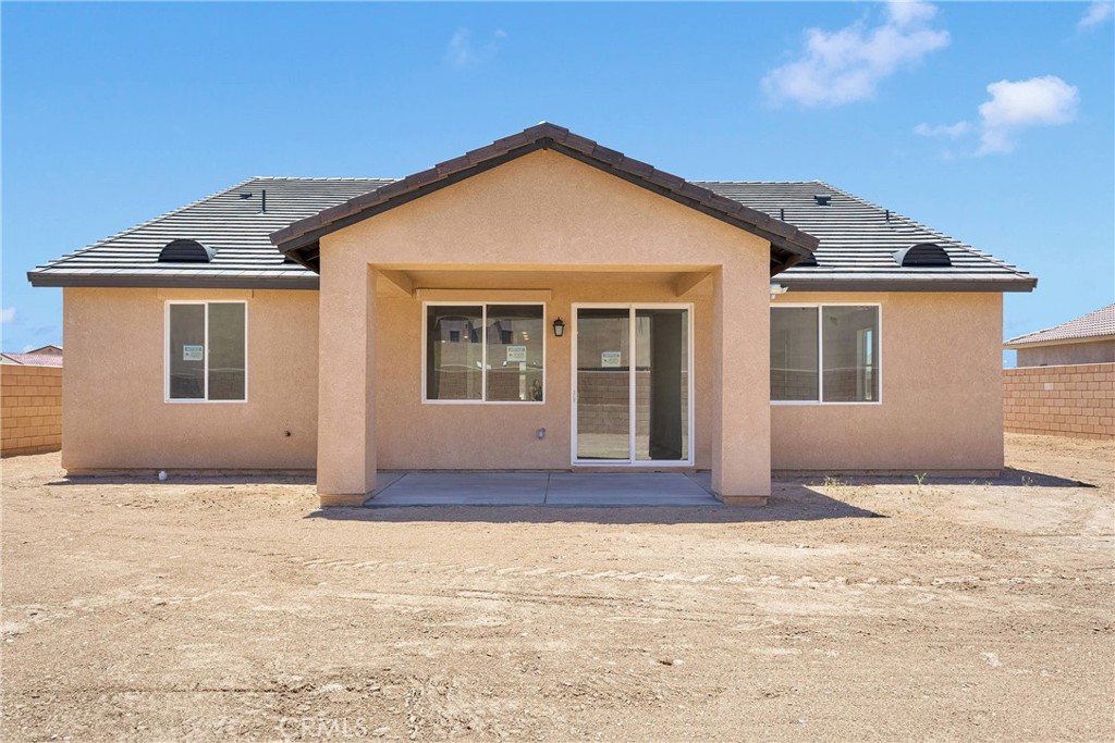 Victorville, California, 92395, United States, 3 Bedrooms Bedrooms, ,3 BathroomsBathrooms,Residential,For Sale,1865172