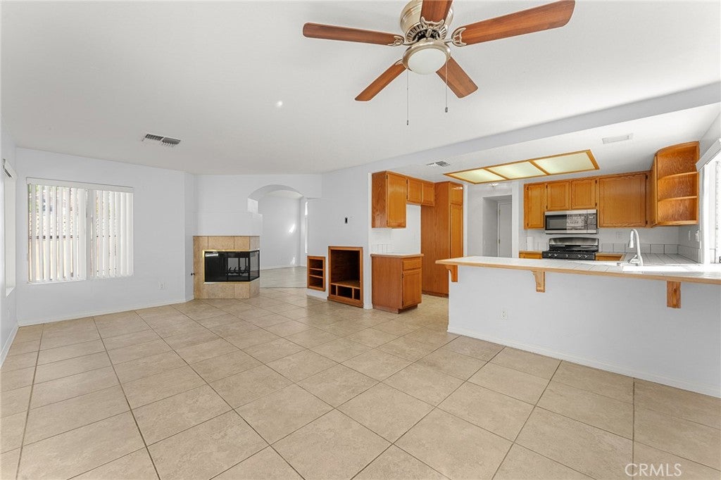 Yucaipa, California, 92399, United States, 3 Bedrooms Bedrooms, ,3 BathroomsBathrooms,Residential,For Sale,1978700