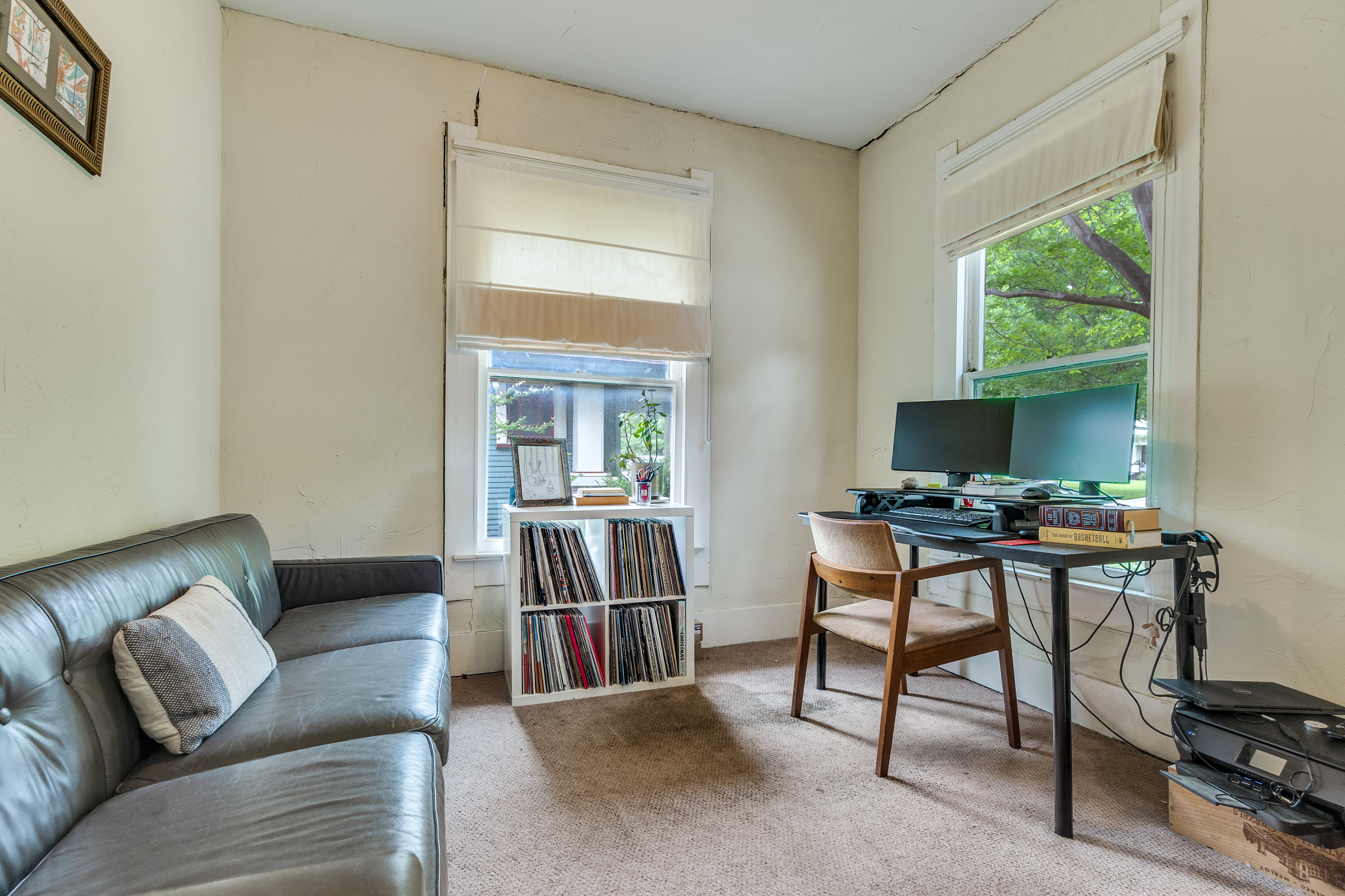  Value Opportunity in Winnetka Heights - 物件實景