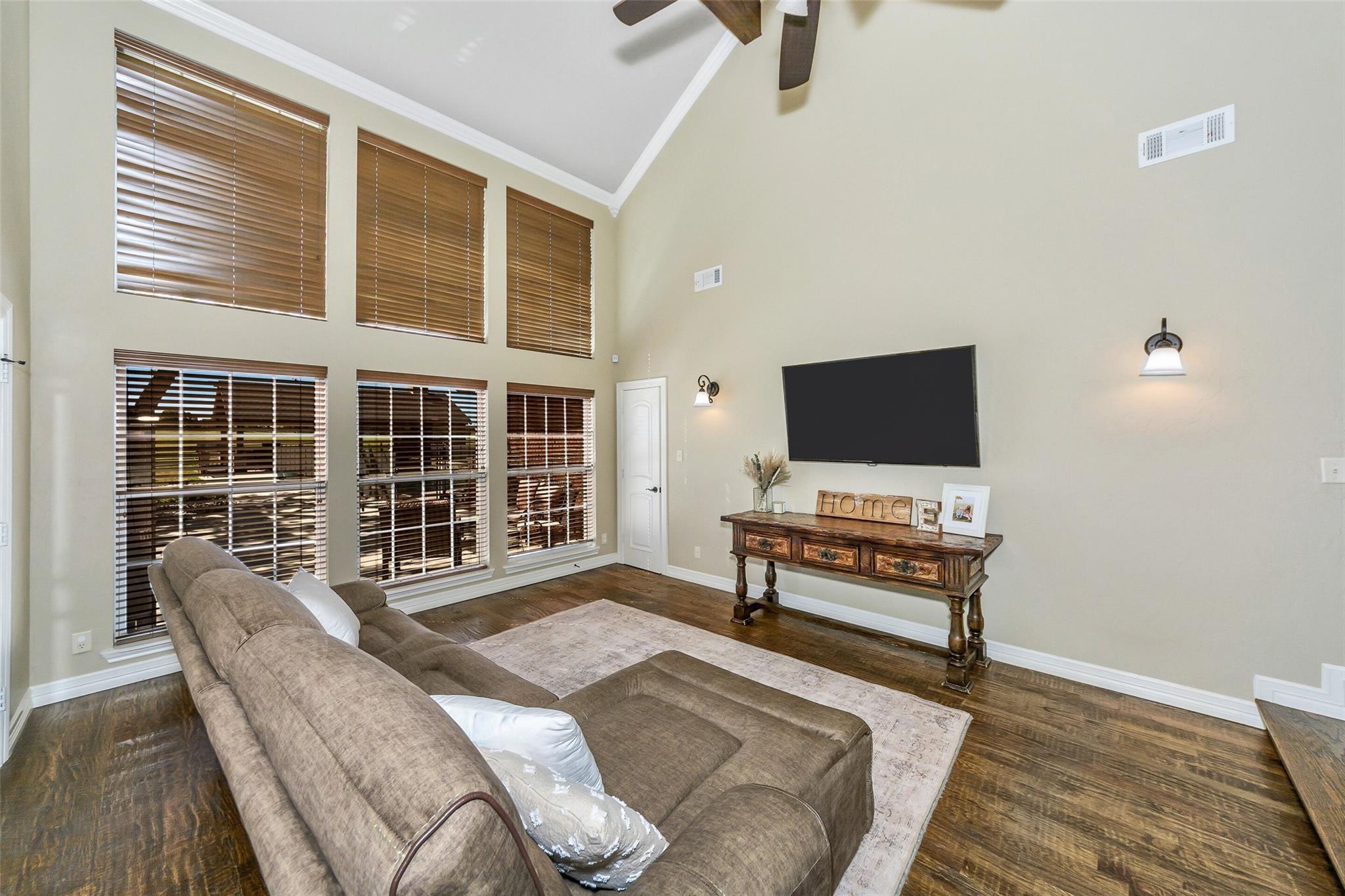 Boyd, Texas, 76023, United States, 4 Bedrooms Bedrooms, ,4 BathroomsBathrooms,Residential,For Sale,1981512