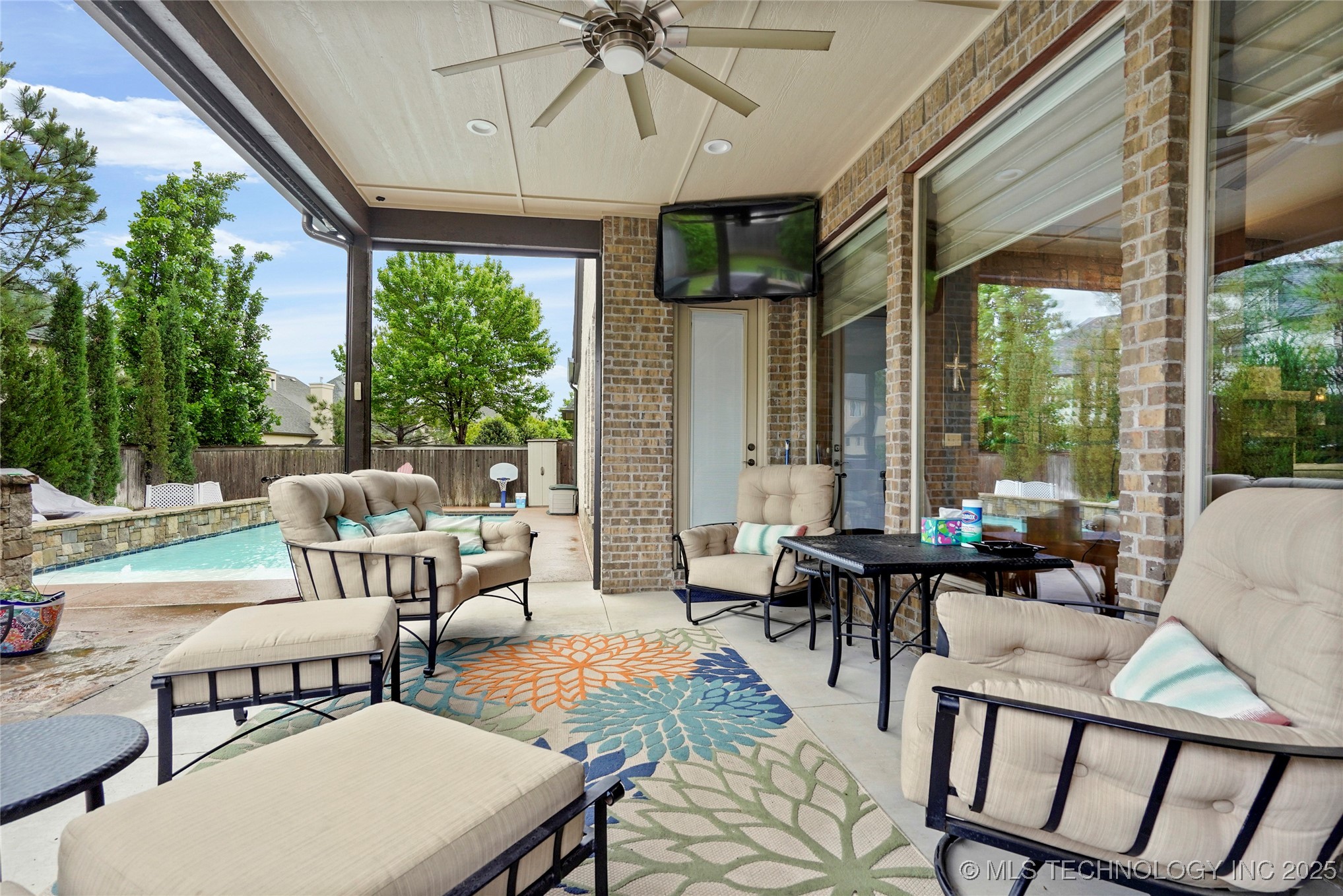 Broken Arrow, Oklahoma, 74011, United States, 5 Bedrooms Bedrooms, ,5 BathroomsBathrooms,Residential,For Sale,1793326