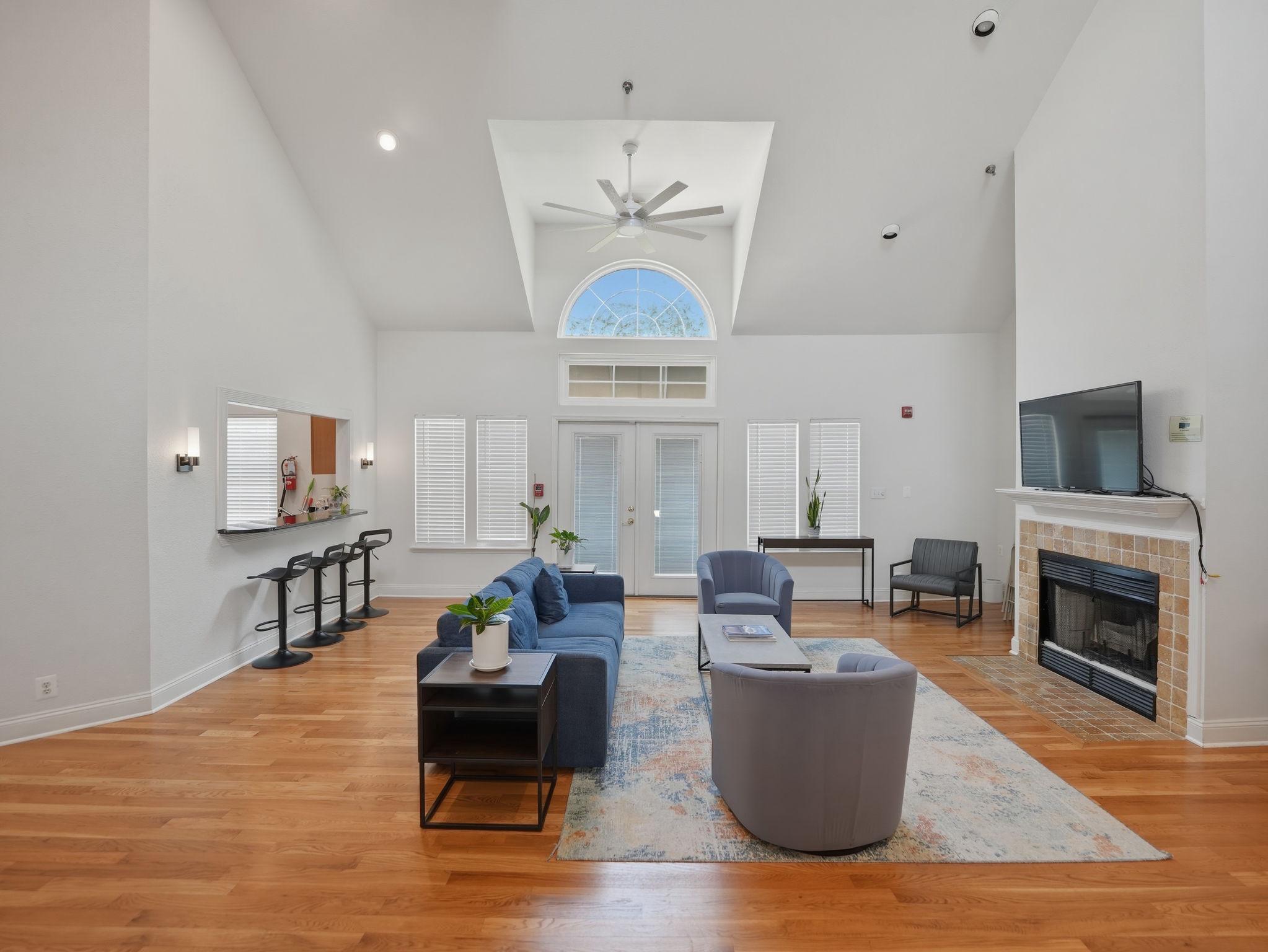  3303 Wyndham Circle, Alexandria, VA, 22302 - 物件實景