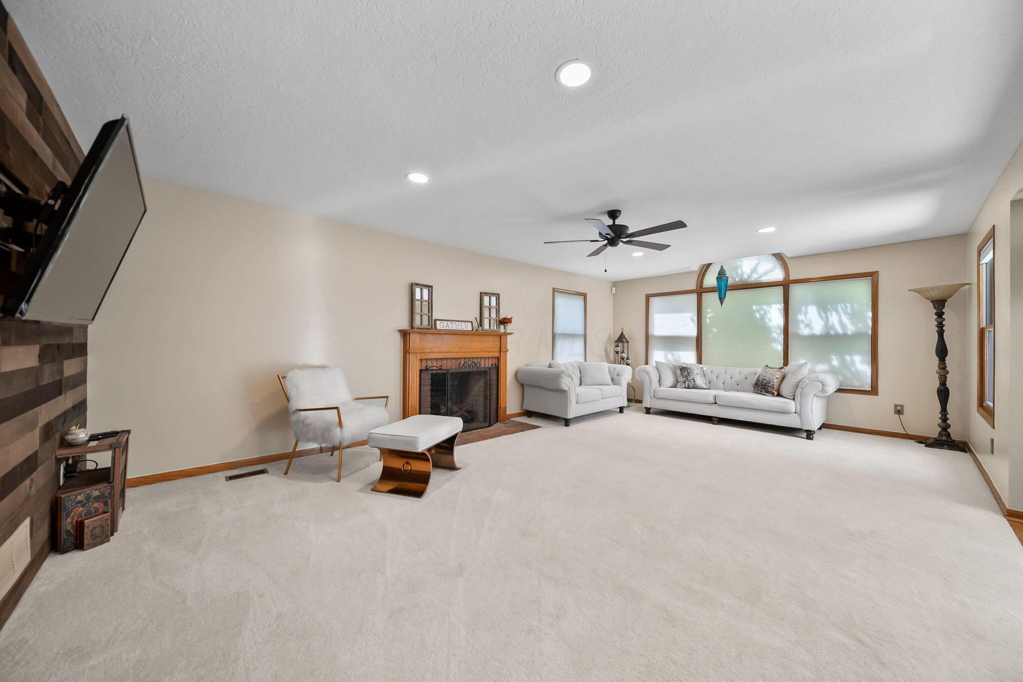 Dublin, Ohio, 43017, United States, 4 Bedrooms Bedrooms, ,4 BathroomsBathrooms,Residential,For Sale,1883217