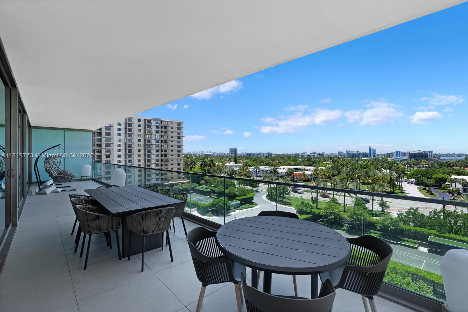 Bal Harbour, Florida, 33154, United States, 4 Bedrooms Bedrooms, ,4 BathroomsBathrooms,Residential,For Sale,1891515