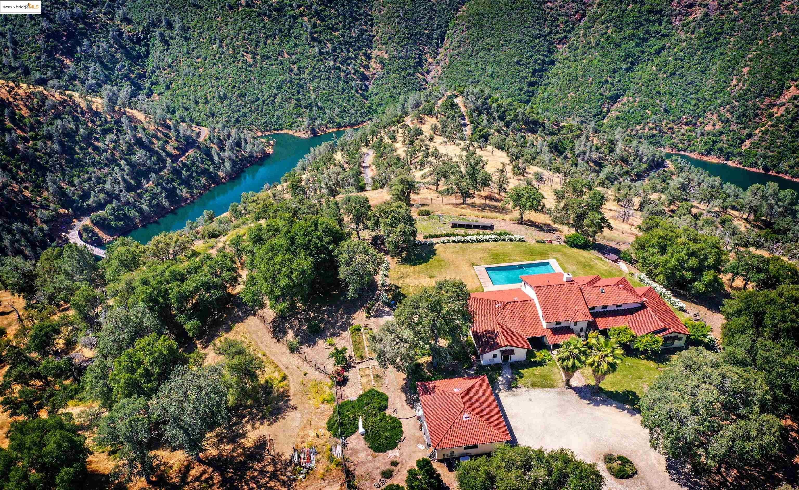 Sonora, California, 95370, United States, 4 Bedrooms Bedrooms, ,4 BathroomsBathrooms,Residential,For Sale,1846980