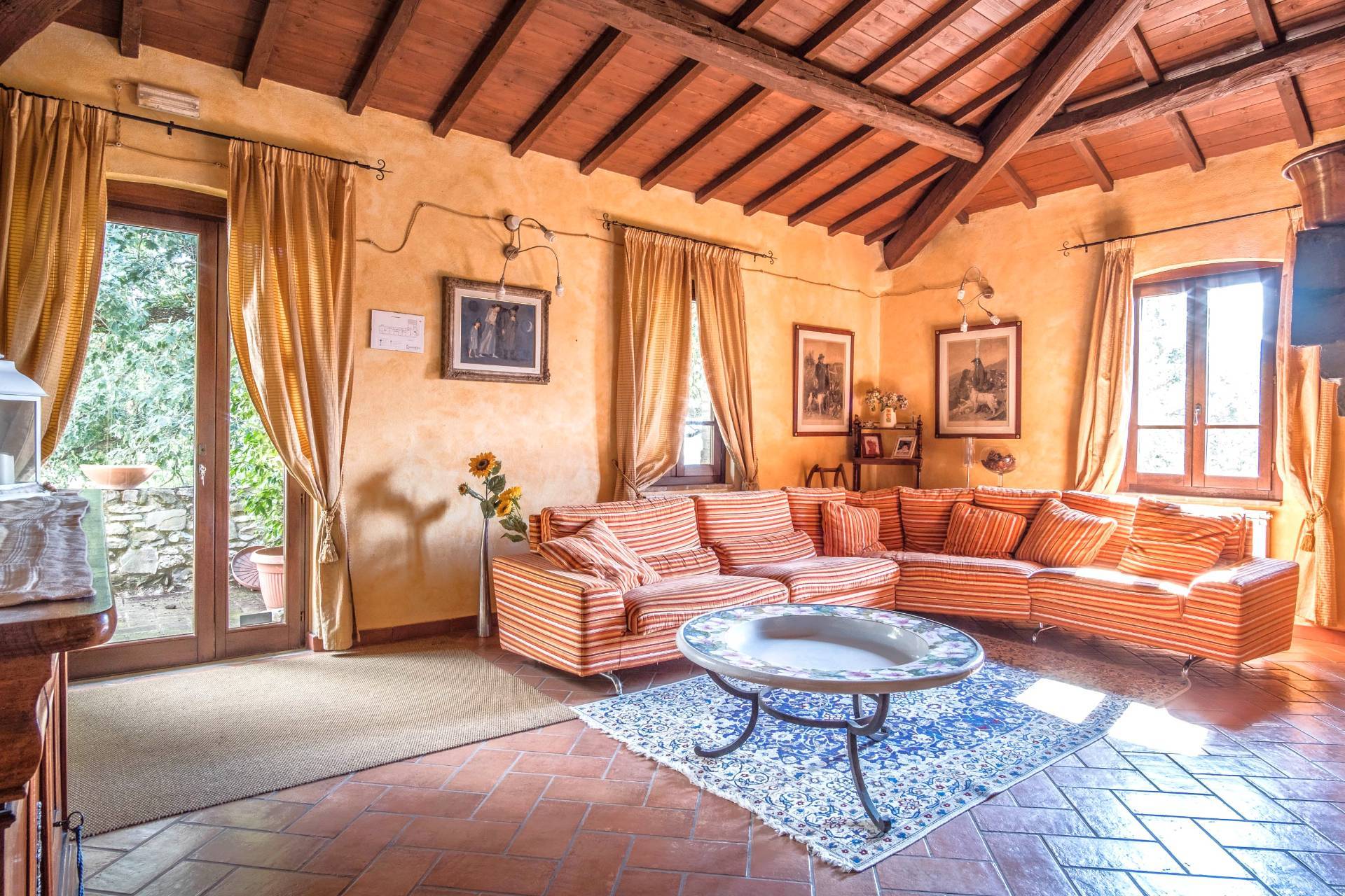 Umbertide, Perugia, 06019, IT, 12 Bedrooms Bedrooms, ,14 BathroomsBathrooms,Residential,For Sale,1986258