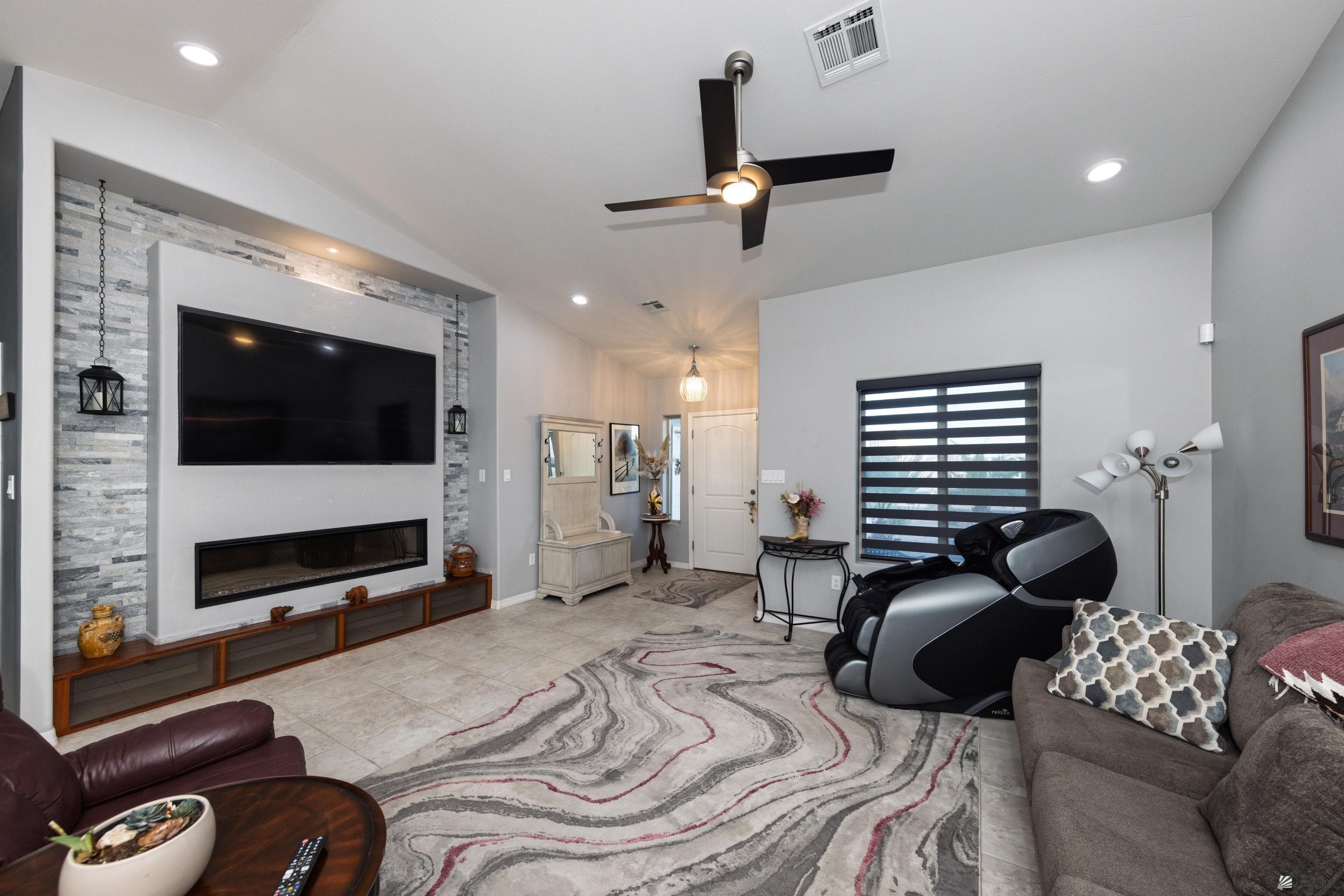 Yuma, Arizona, 85367, United States, 3 Bedrooms Bedrooms, ,1 BathroomBathrooms,Residential,For Sale,2049474