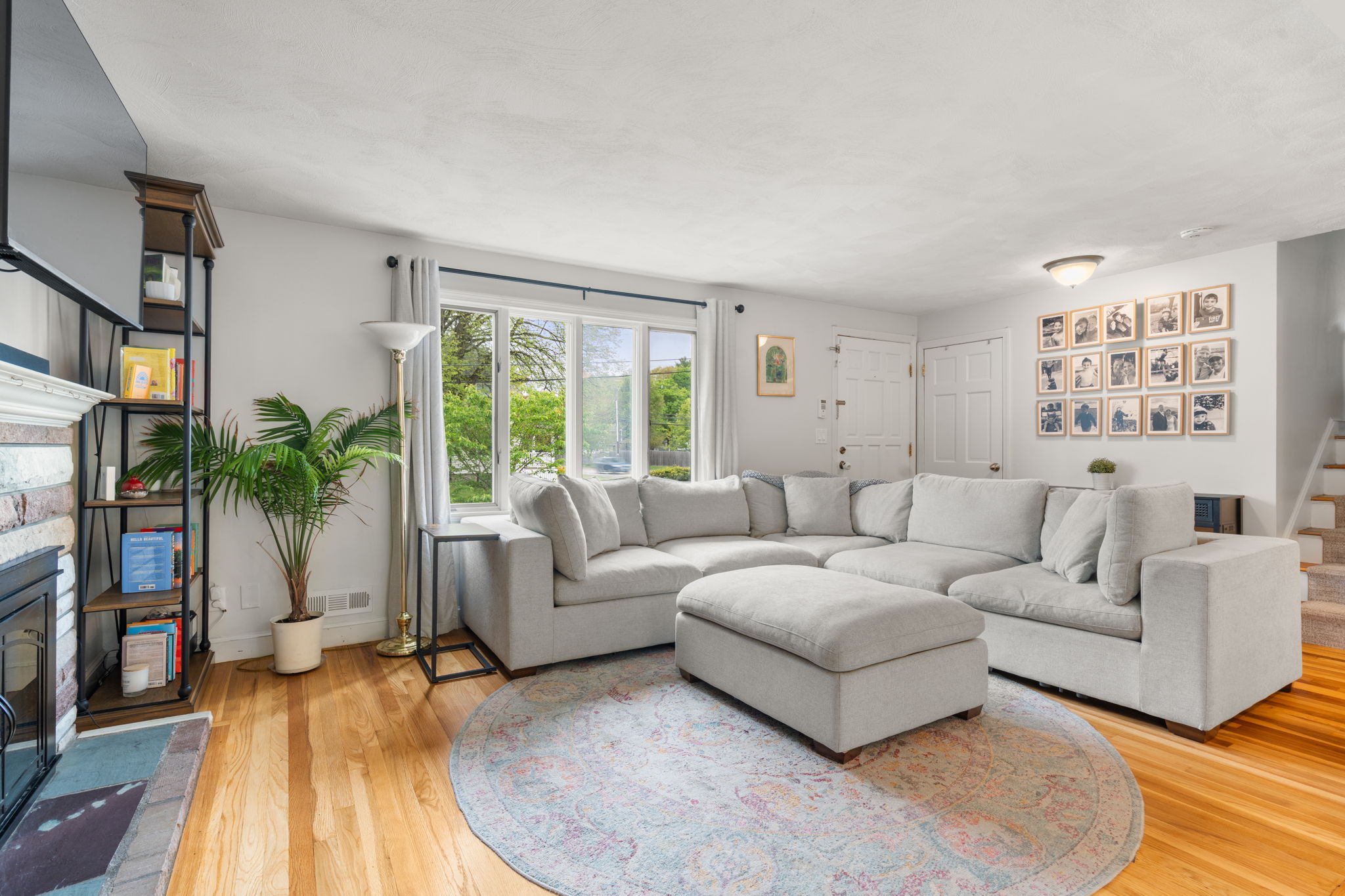  2 Forbes Road, Canton, MA, 02021 - 物件實景