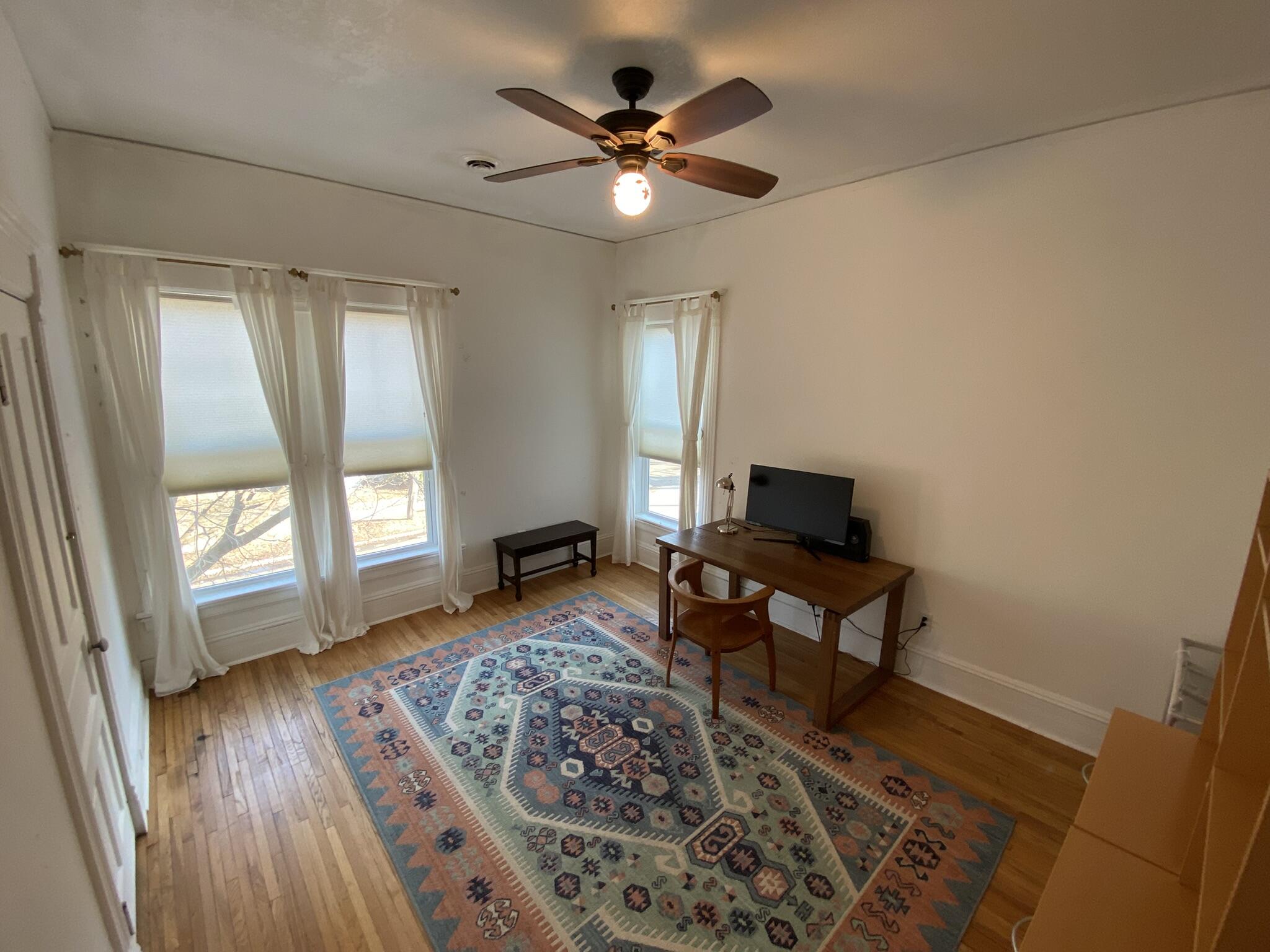 La Crosse, Wisconsin, 54601, United States, 6 Bedrooms Bedrooms, ,5 BathroomsBathrooms,Residential,For Sale,2018389