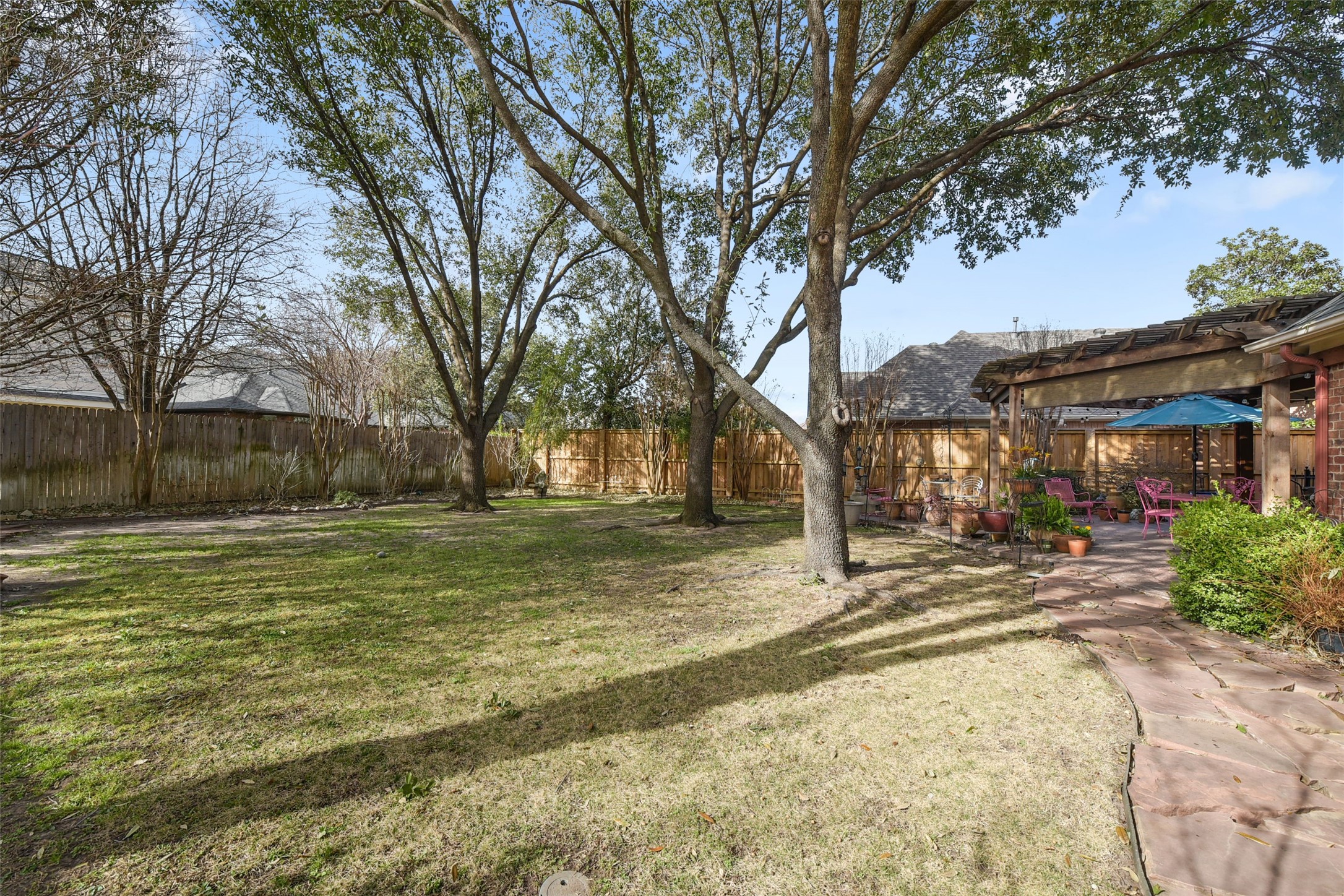 Fort Worth, Texas, 76109, United States, 3 Bedrooms Bedrooms, ,3 BathroomsBathrooms,Residential,For Sale,1911939