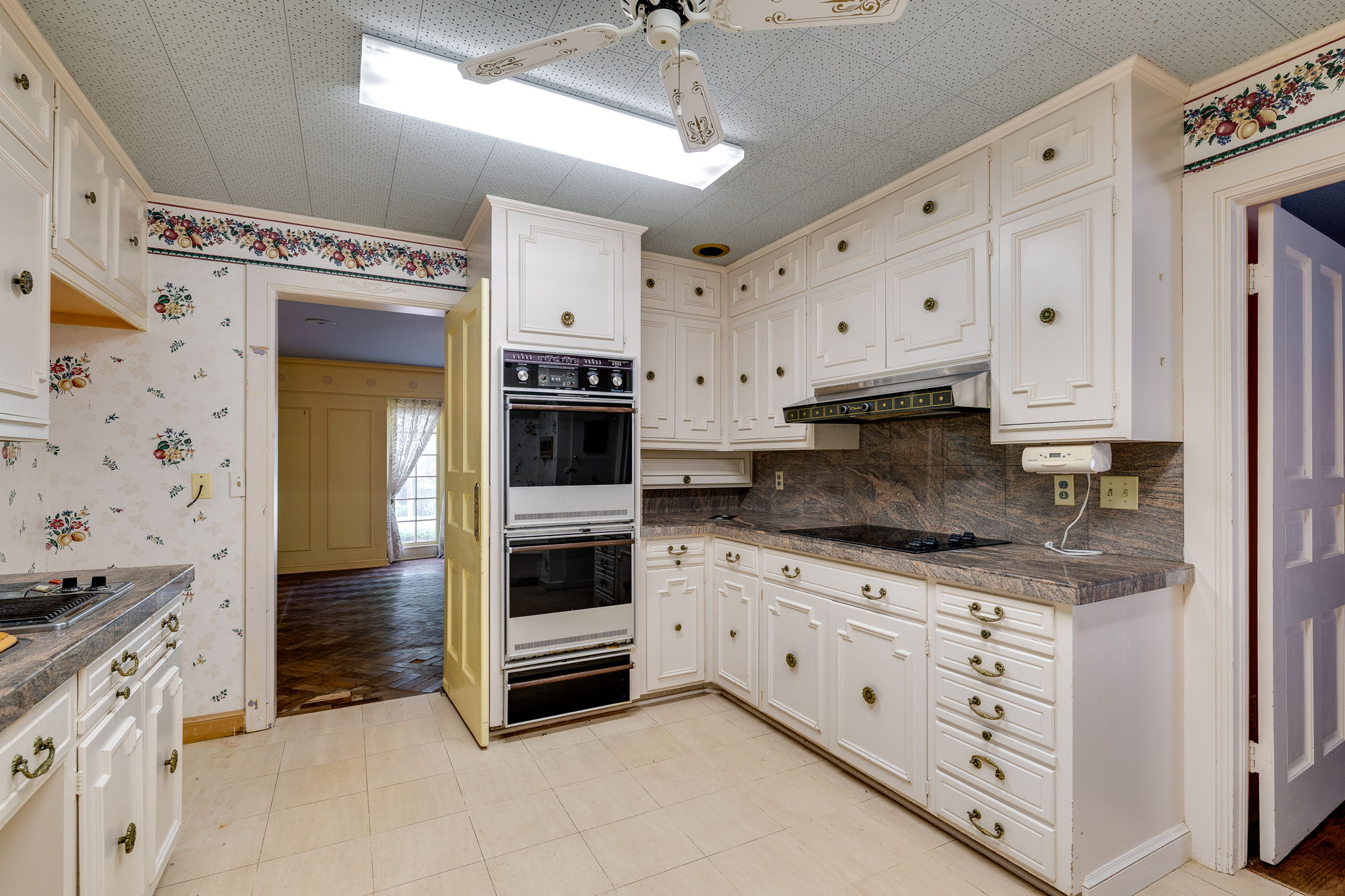  7104 Brentwood Road, Nichols Hills, OK 73116 - 物件實景