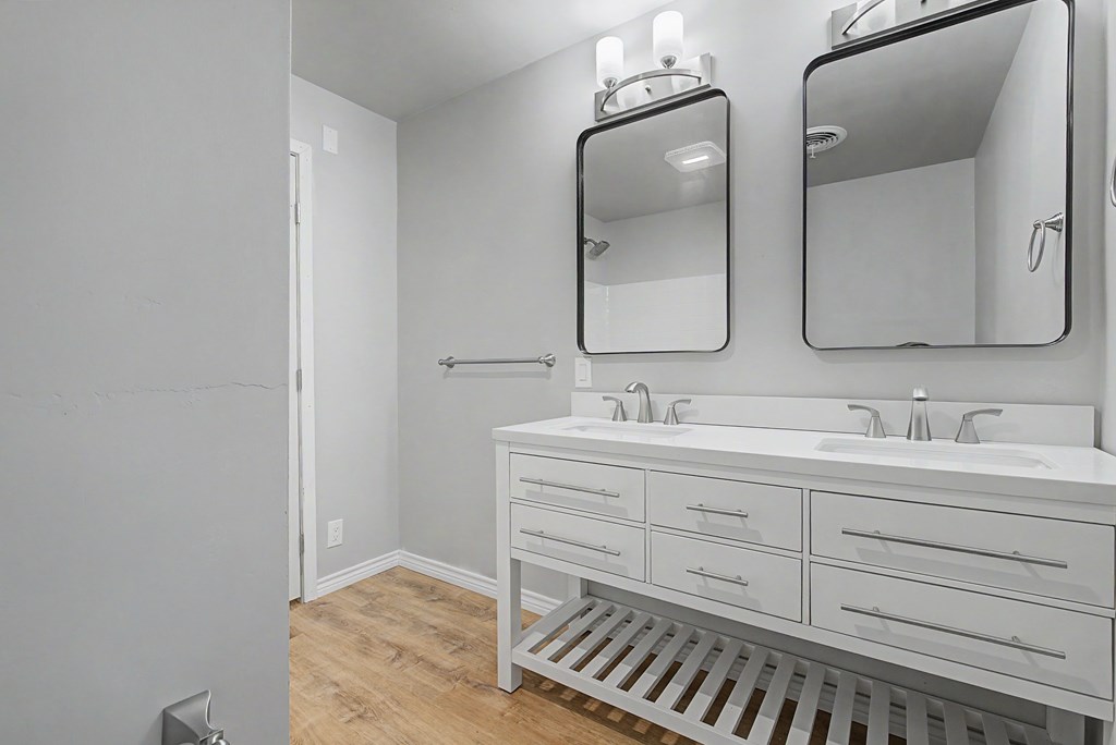 Fredericksburg, Texas, 78624, United States, 3 Bedrooms Bedrooms, ,2 BathroomsBathrooms,Residential,For Sale,2049407